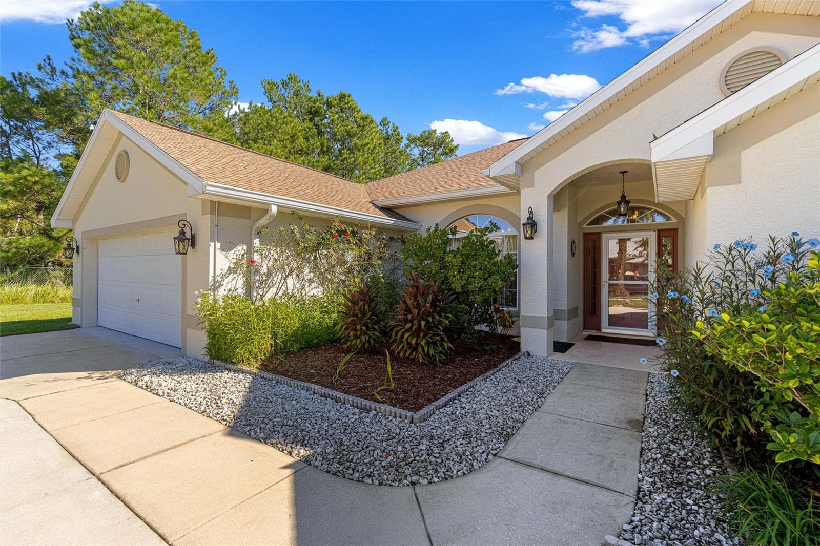 Single Family Residence at 19 SUNRISE CT, OCALA, photo 3 of 73