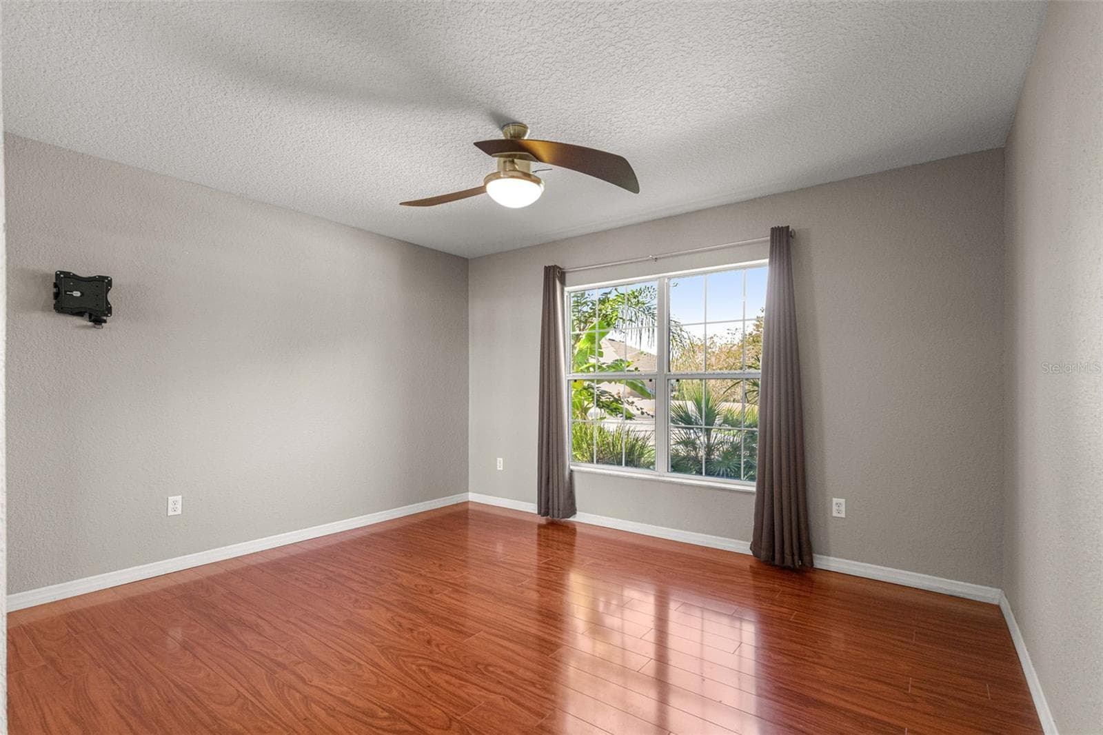 Single Family Residence at 19 SUNRISE CT, OCALA, photo 9 of 73