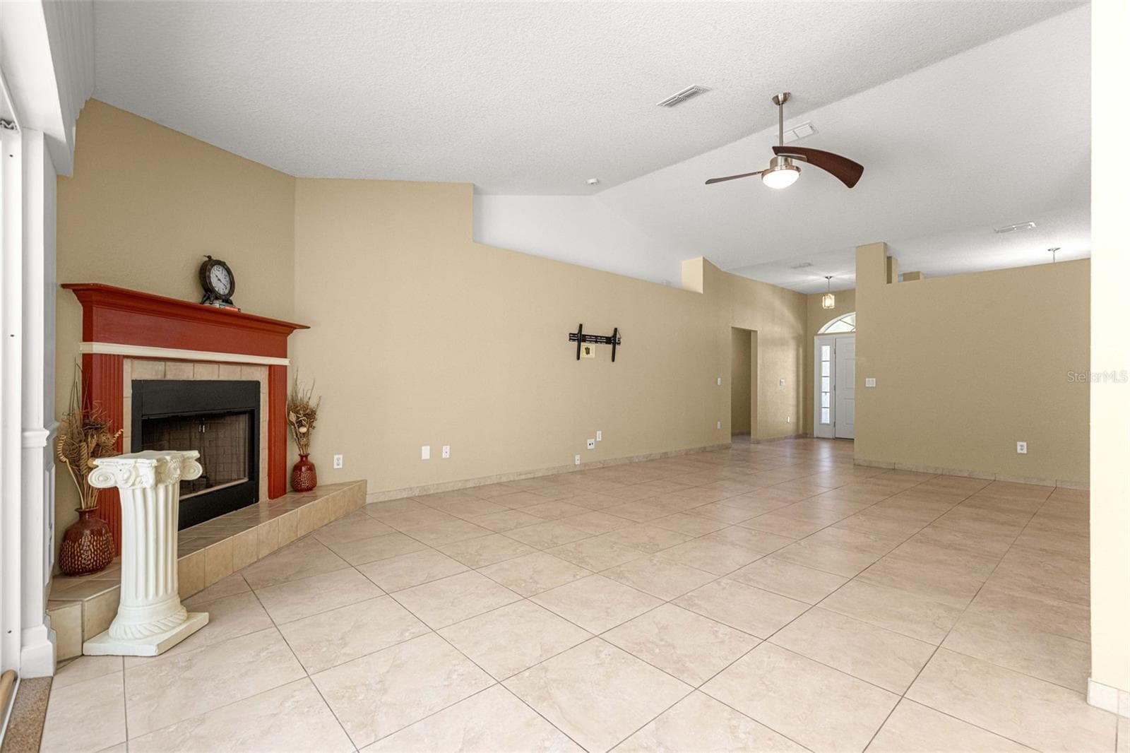 Single Family Residence at 19 SUNRISE CT, OCALA, photo 12 of 73