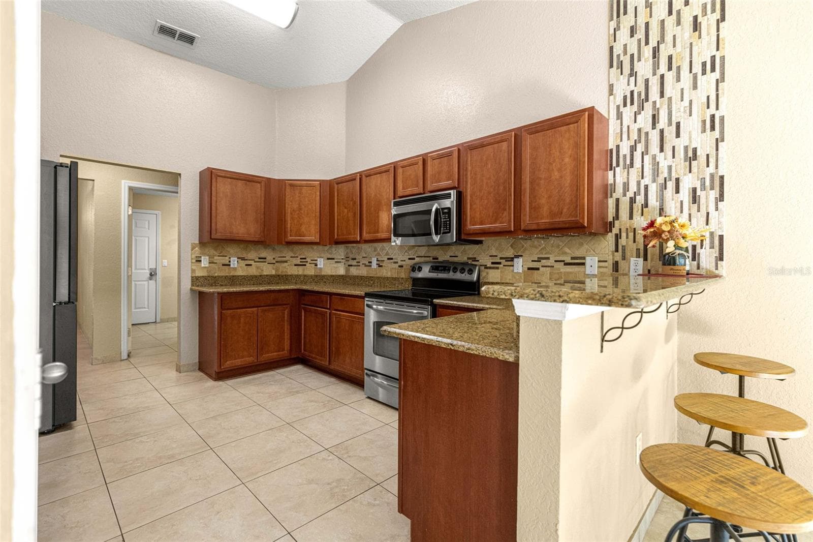 Single Family Residence at 19 SUNRISE CT, OCALA, photo 16 of 73