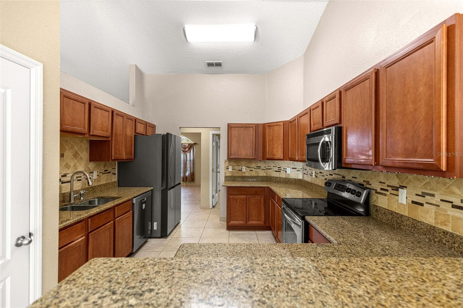 Single Family Residence at 19 SUNRISE CT, OCALA, photo 19 of 73