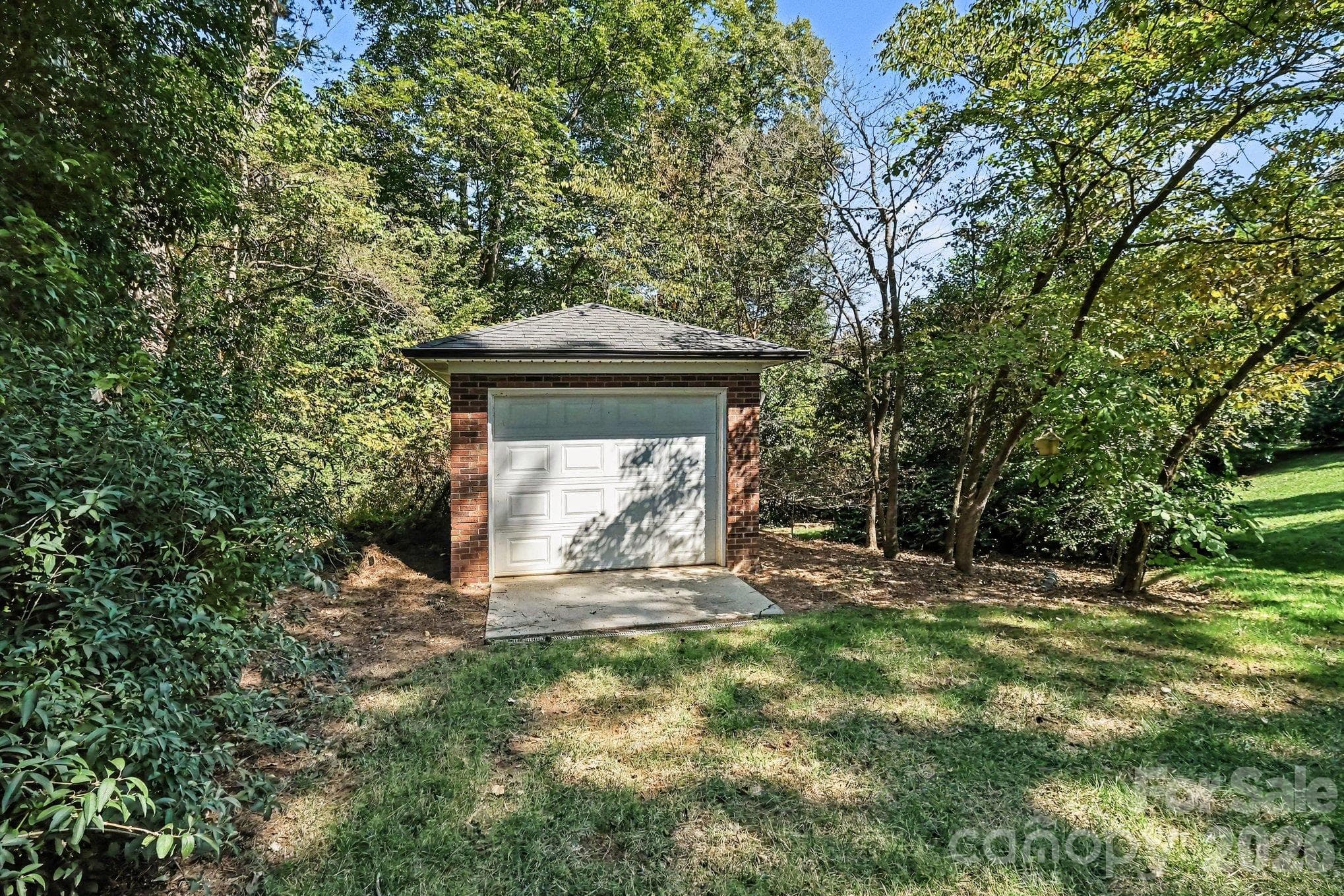 Single Family Residence at 746 Grandview Drive NE, Concord, photo 43 of 48