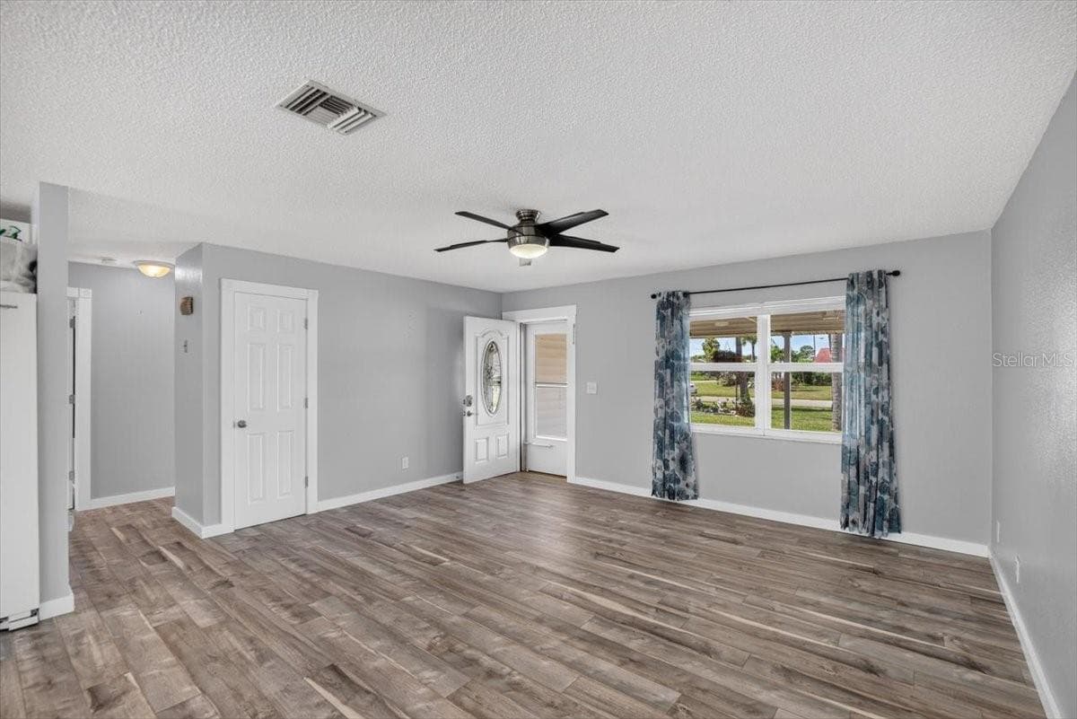 Single Family Residence at 6205 FAIRWAY BLVD, APOLLO BEACH, photo 14 of 42