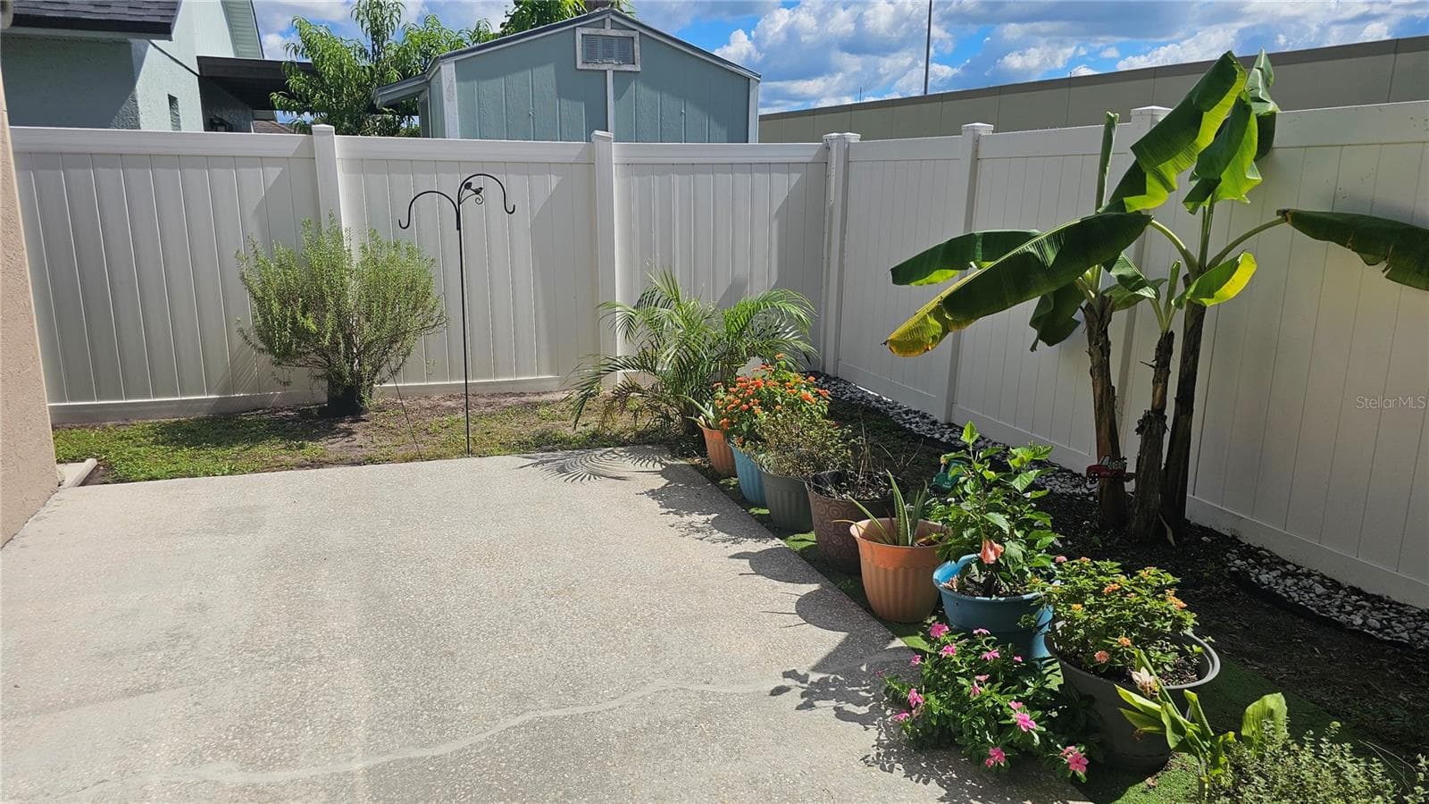 Backyard Patio & Garden Area - 8632 FOLEY DR, ORLANDO