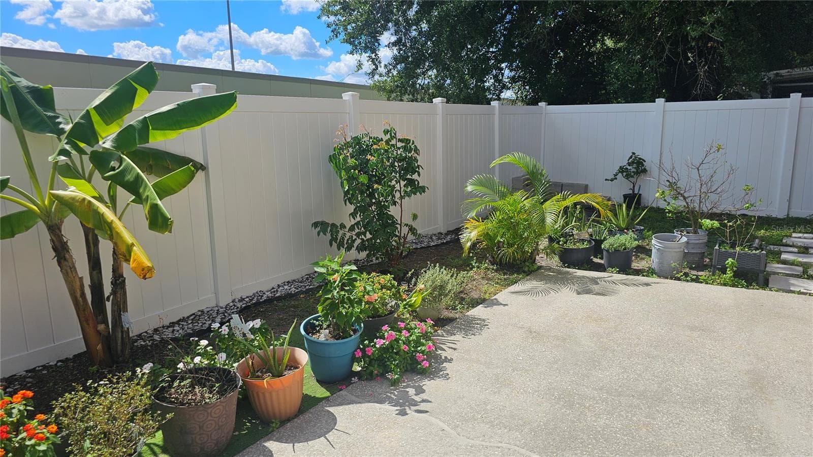 Backyard-Primary Suite Access - 8632 FOLEY DR, ORLANDO