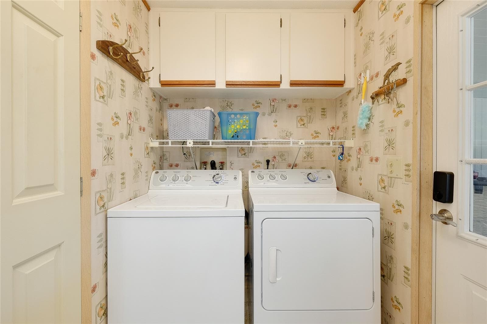 Manufactured Home at 8905 34TH AVE E, PALMETTO, photo 12 of 52