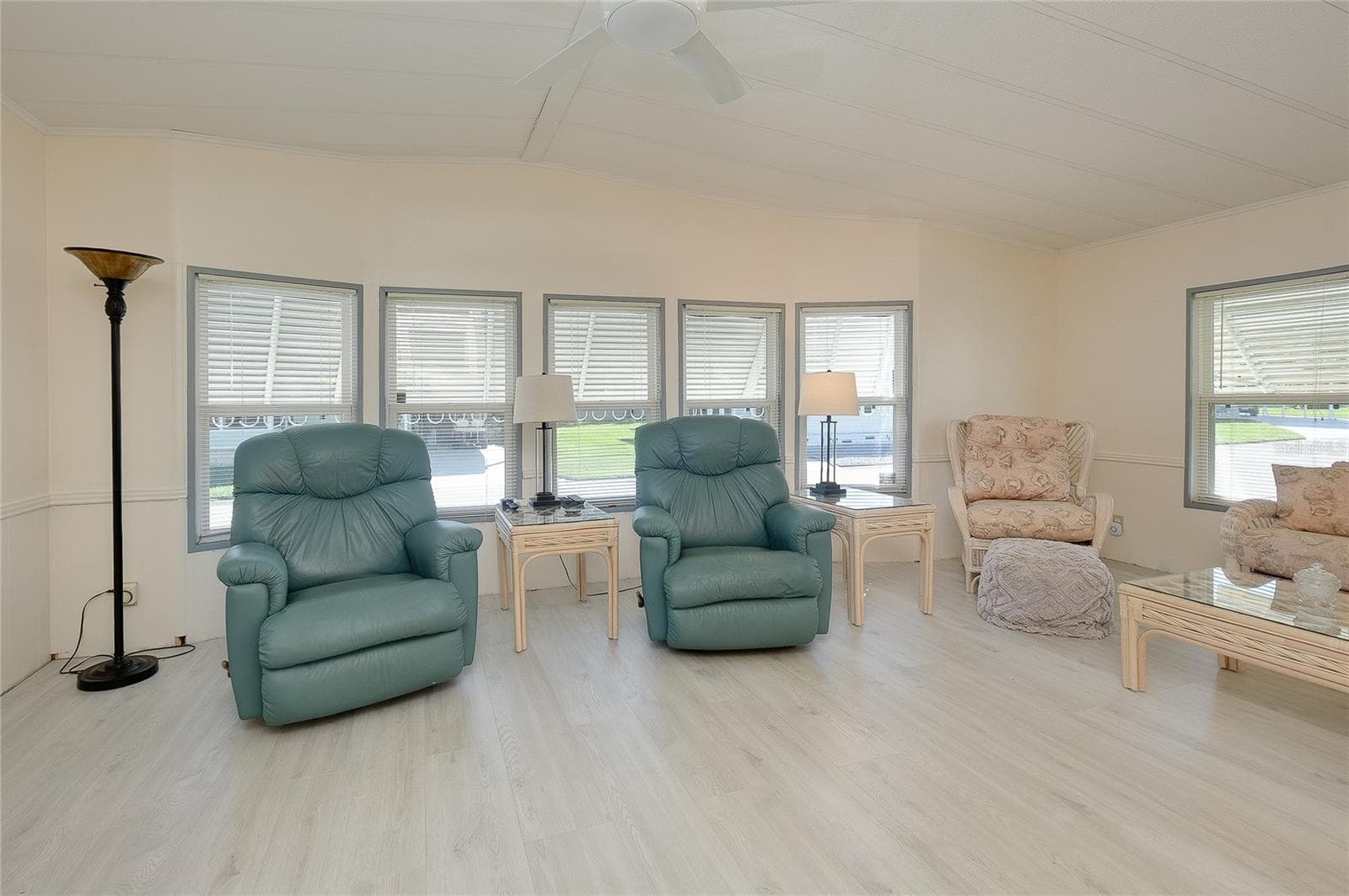 Manufactured Home at 8905 34TH AVE E, PALMETTO, photo 26 of 52