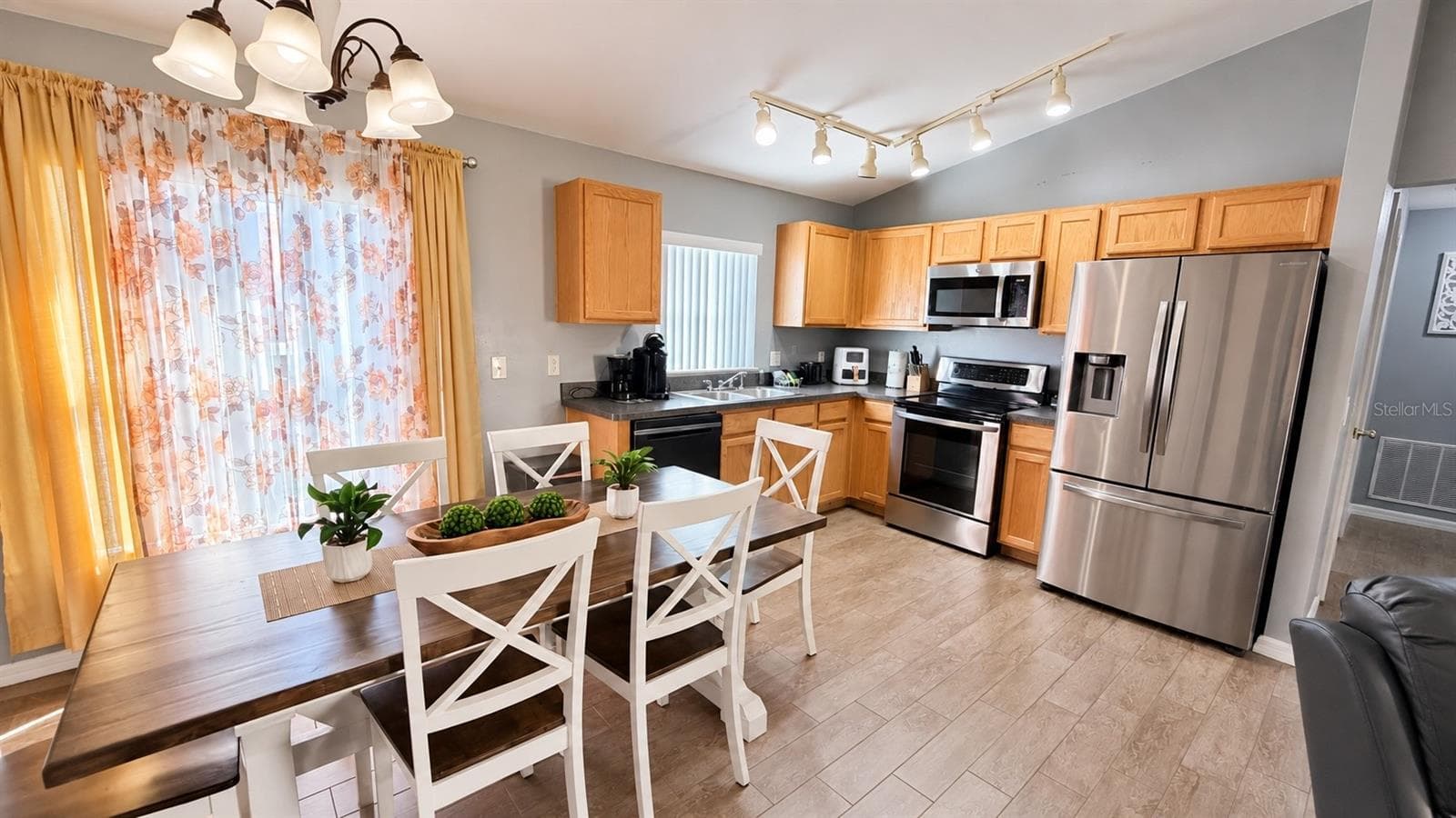 Single Family Residence at 314 SCRUB JAY WAY, DAVENPORT, photo 10 of 28
