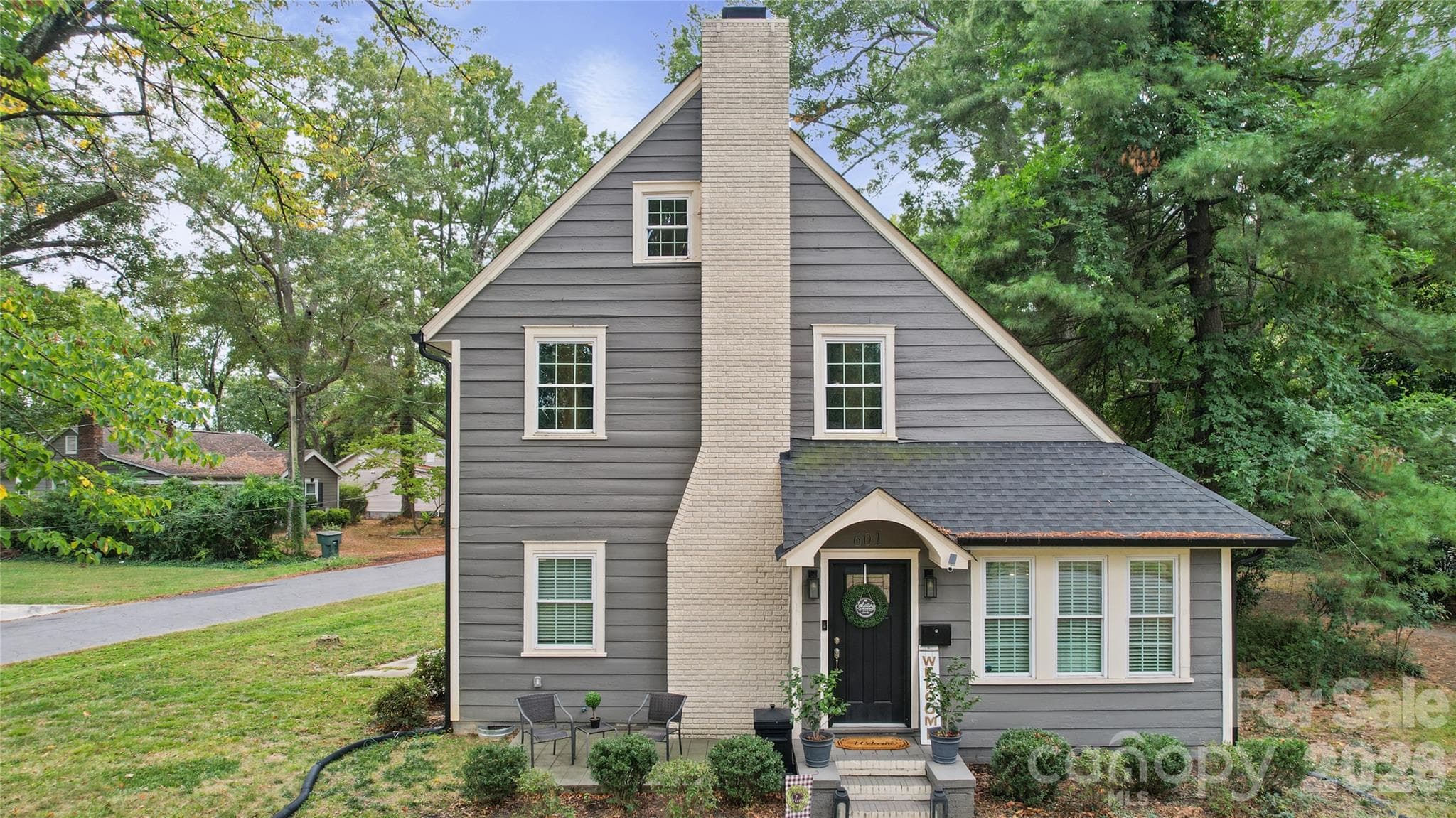 Single Family Residence at 601 Carolina Avenue, Gastonia, photo 38 of 47