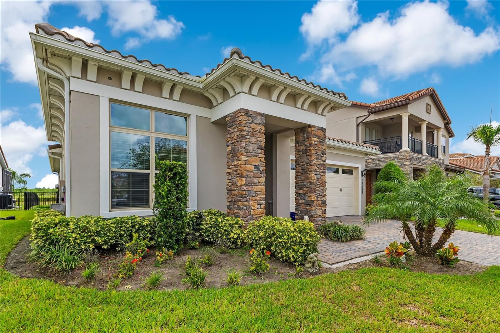 Single Family Residence at 13688 ABBERWICK DR, ORLANDO, photo 3 of 36