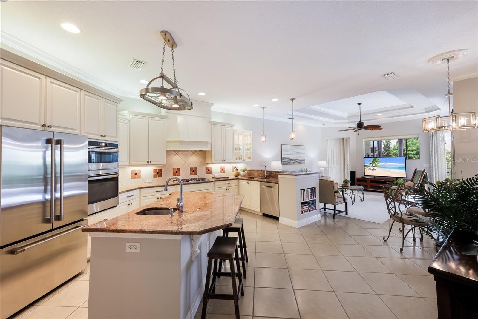Single Family Residence at 13409 KILDARE PL, LAKEWOOD RANCH, photo 16 of 81