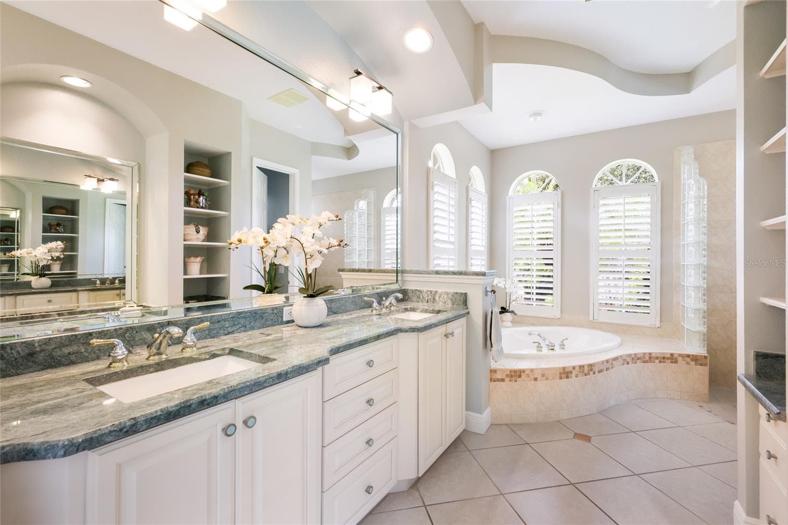 Single Family Residence at 13409 KILDARE PL, LAKEWOOD RANCH, photo 33 of 81