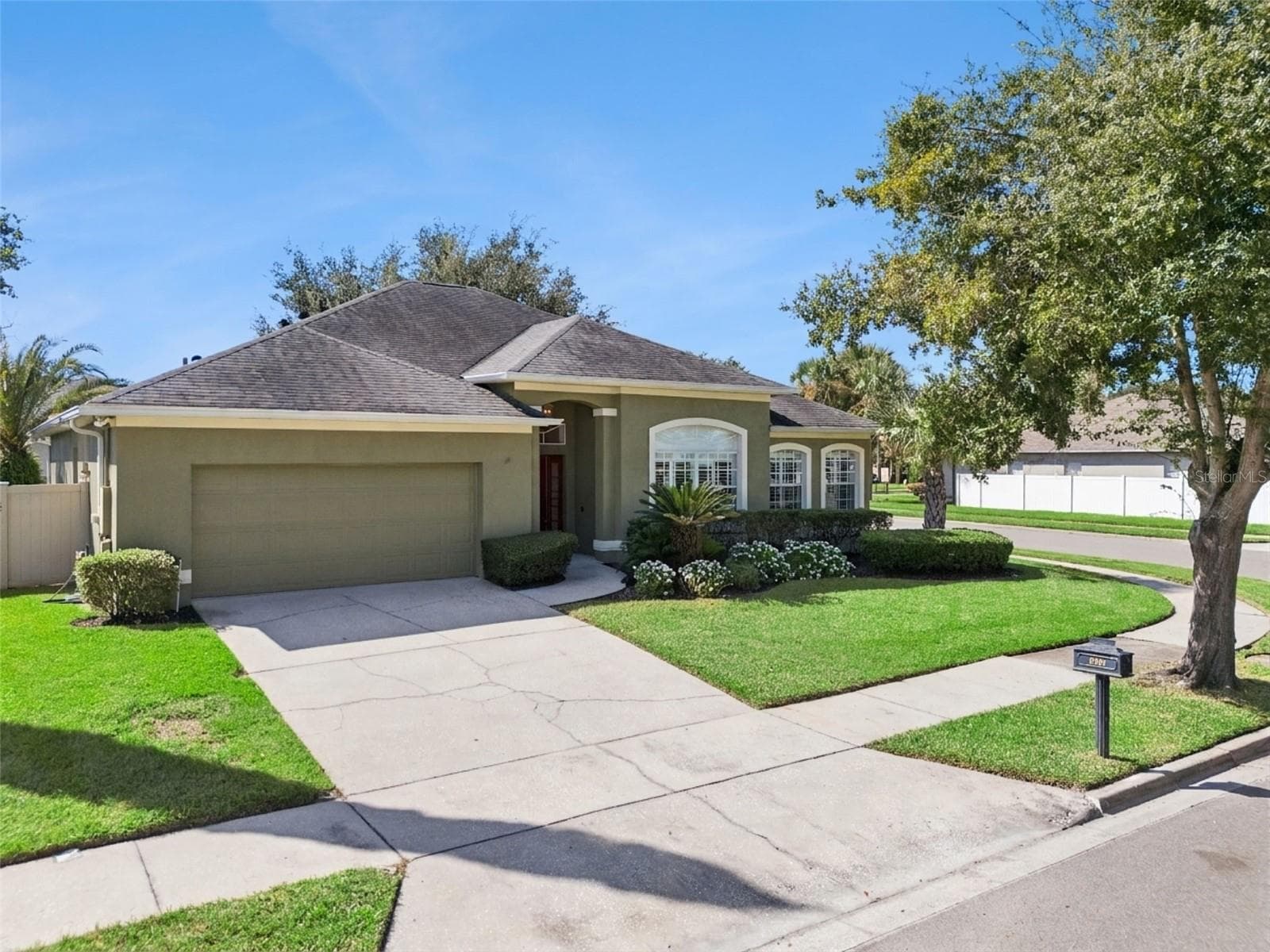 House - 330 LAKE AMBERLEIGH DR, WINTER GARDEN