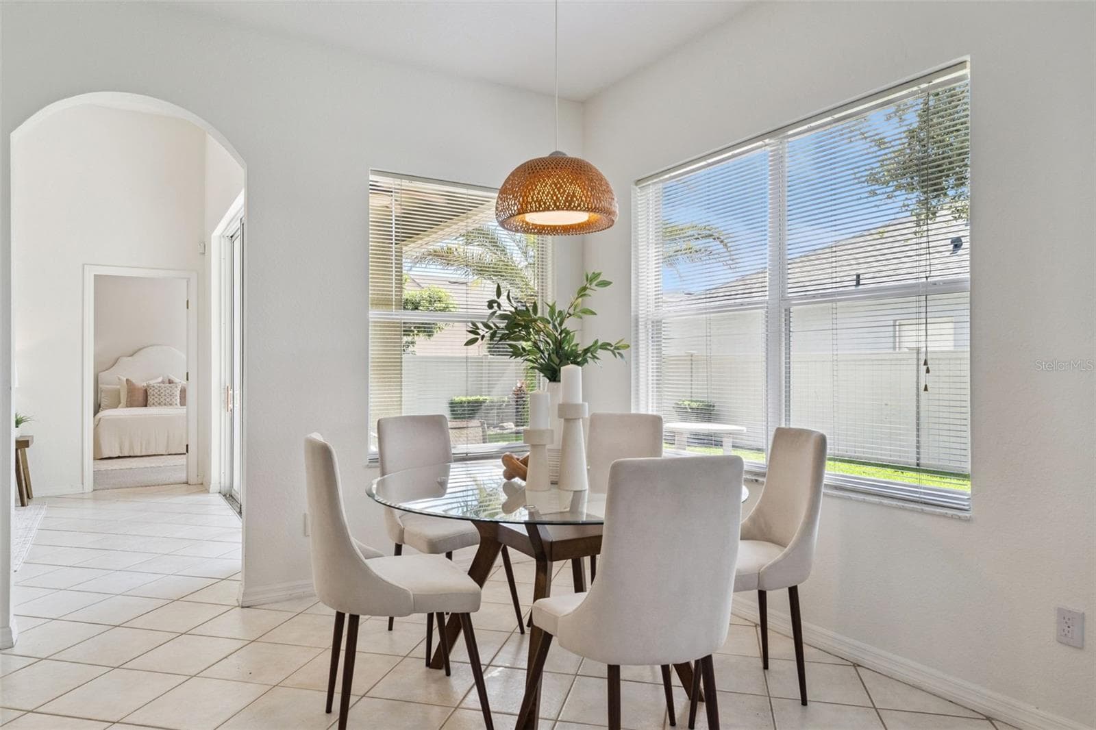 Kitchenette - 330 LAKE AMBERLEIGH DR, WINTER GARDEN
