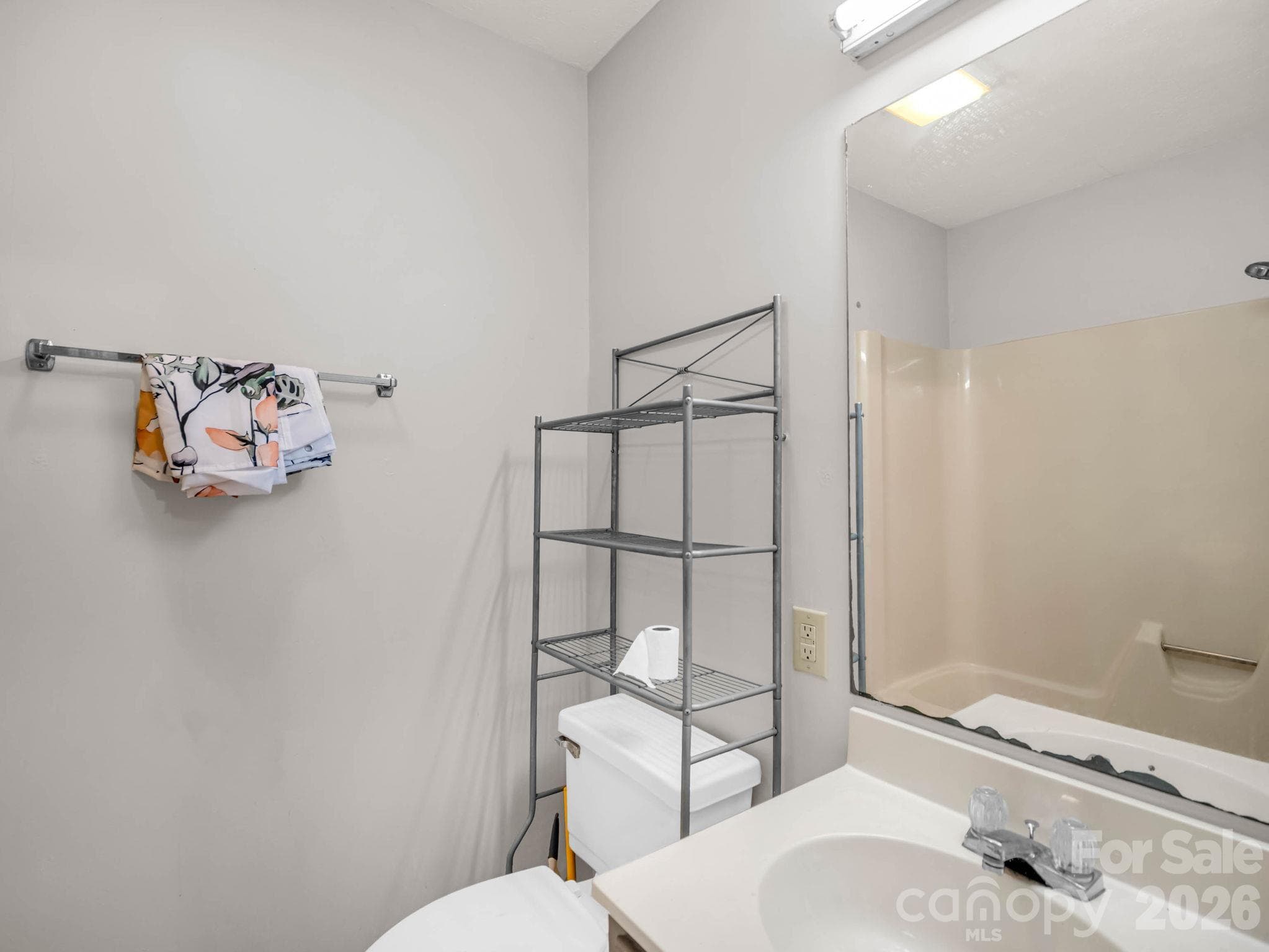 Unit C Bath - 228 Stoney Mountain Road, Hendersonville