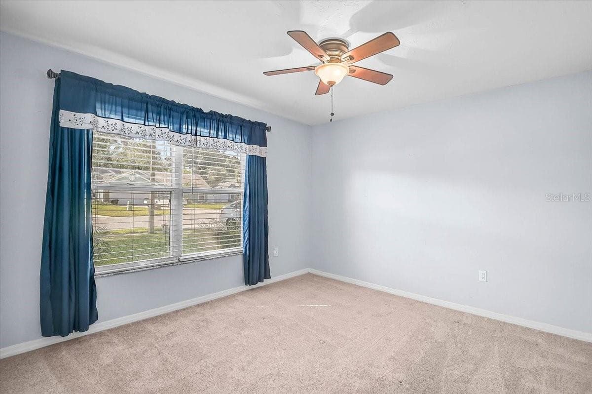 Front 3rd Bedroom - 7739 33RD LN E, SARASOTA