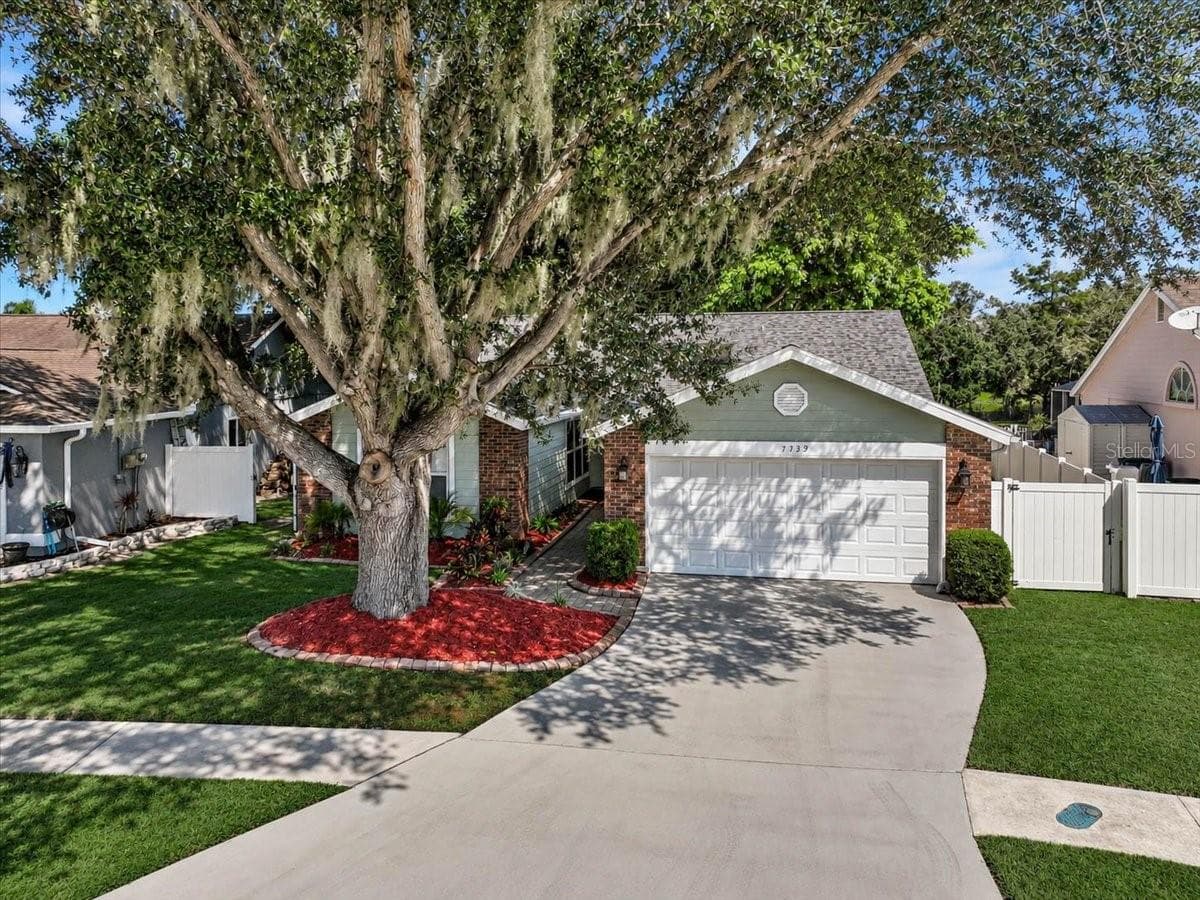7739 33rd Lane East, Sarasota, FL 34243 - 7739 33RD LN E, SARASOTA