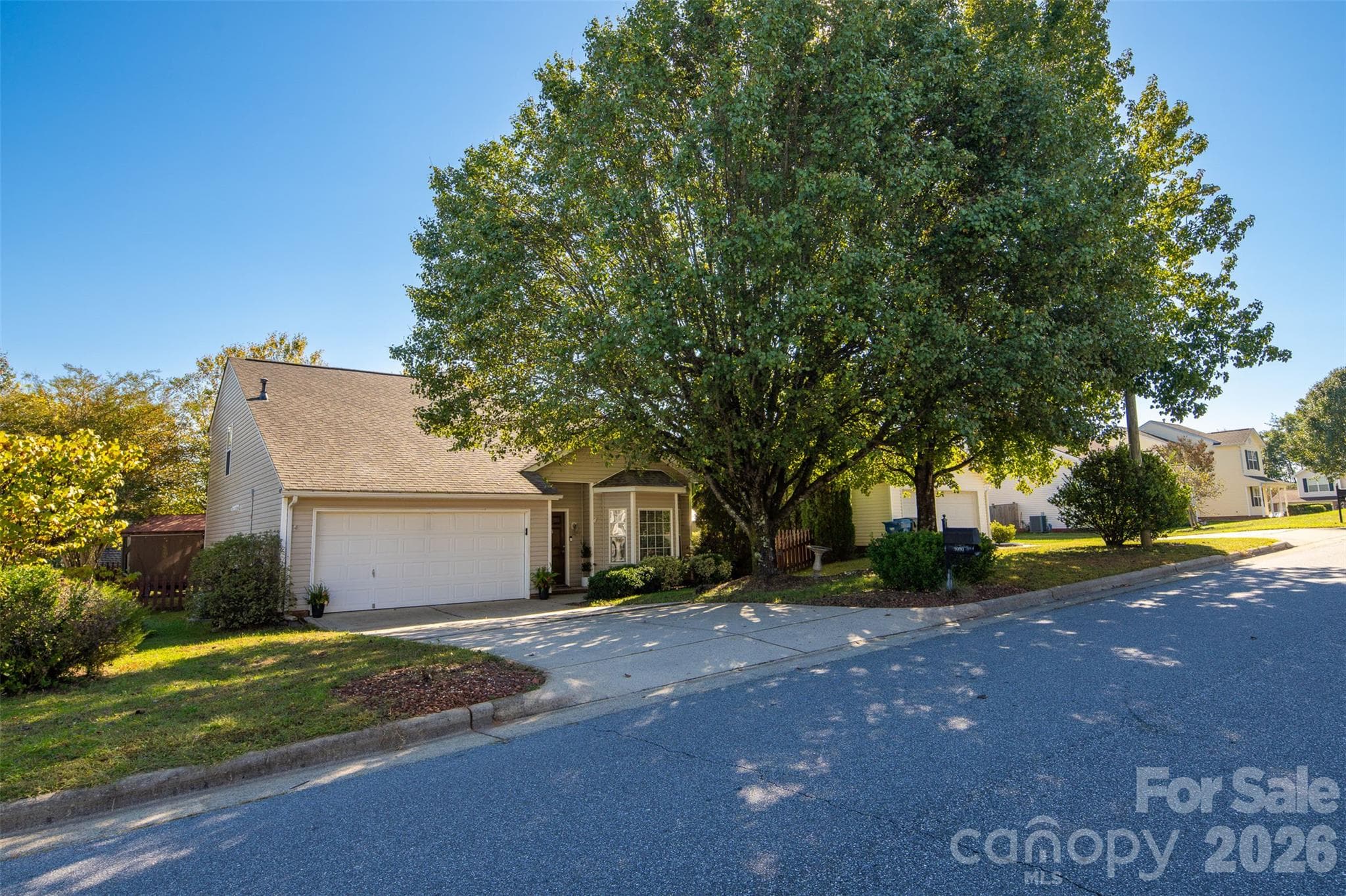 Single Family Residence at 1969 8th Street Lane SE, Hickory, photo 6 of 48