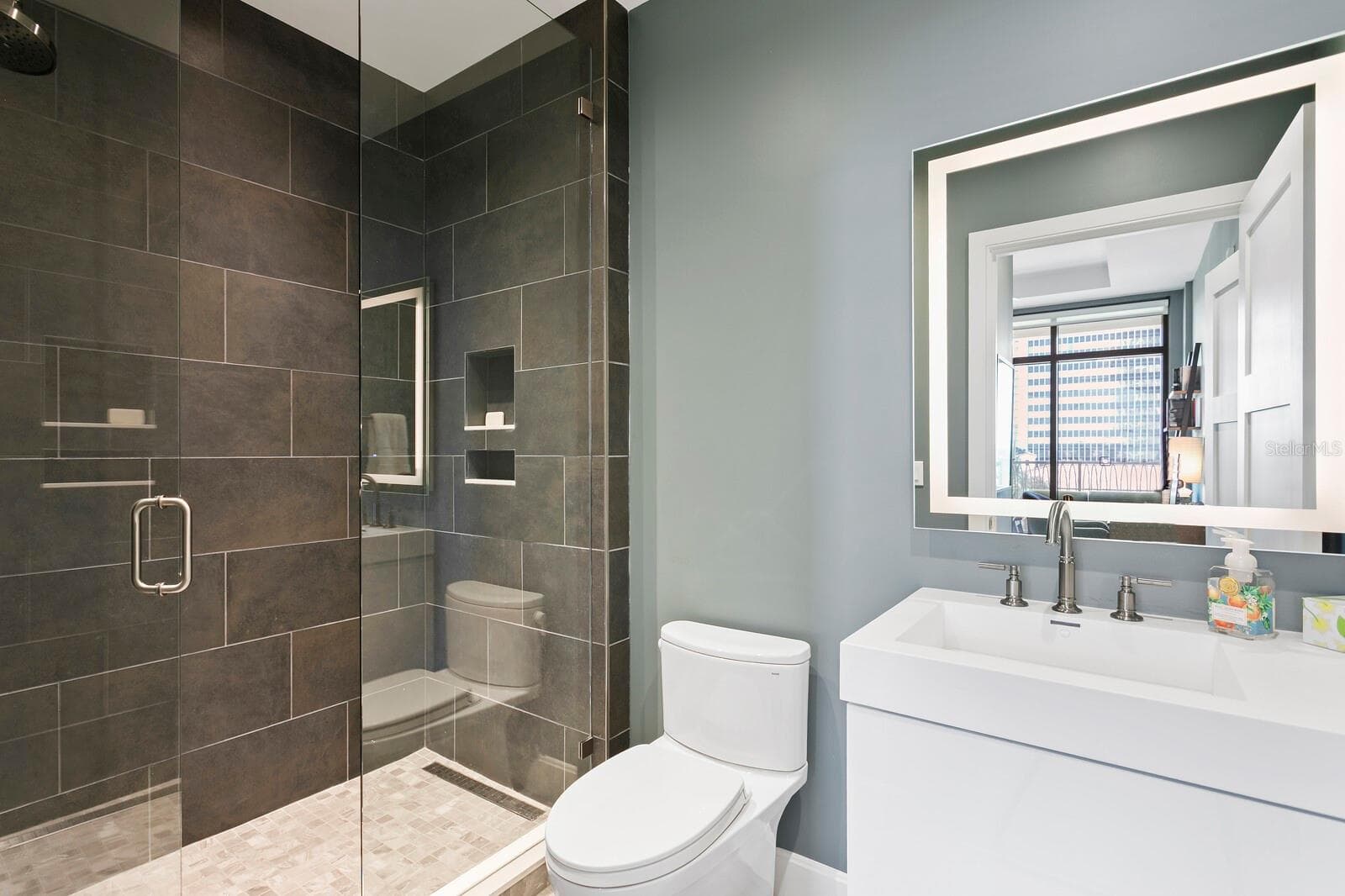 Condominium at 126 4TH AVE NE #502, ST PETERSBURG, photo 37 of 71