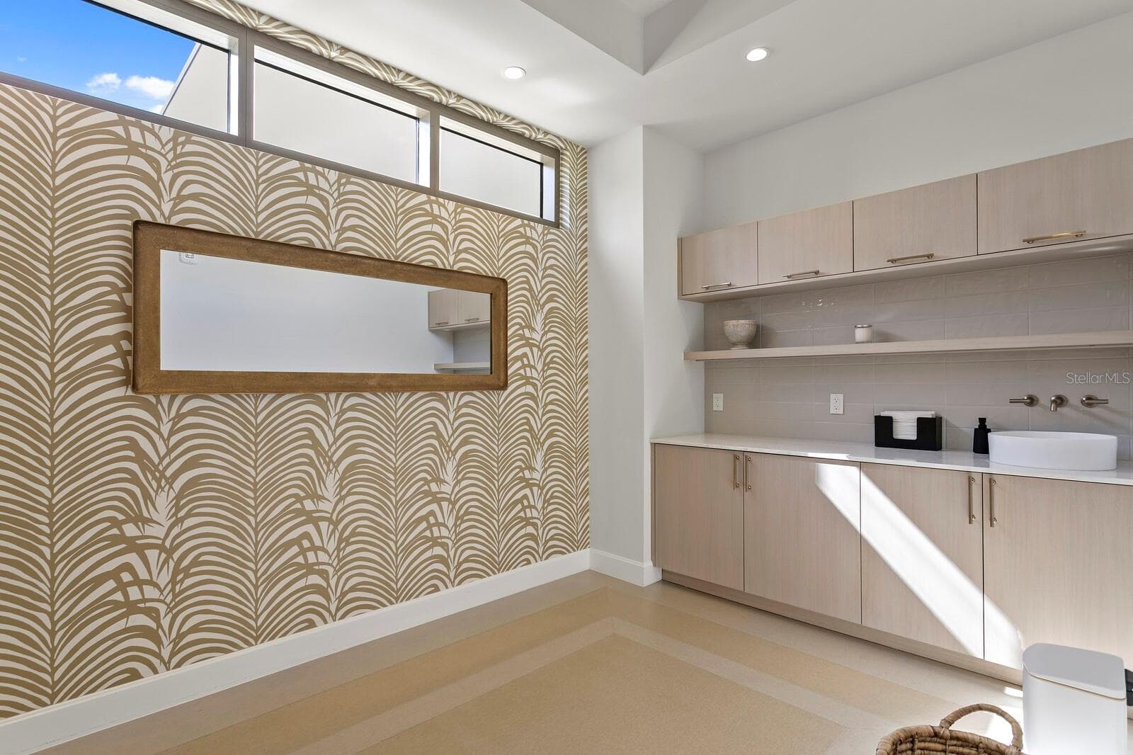 Condominium at 126 4TH AVE NE #502, ST PETERSBURG, photo 67 of 71