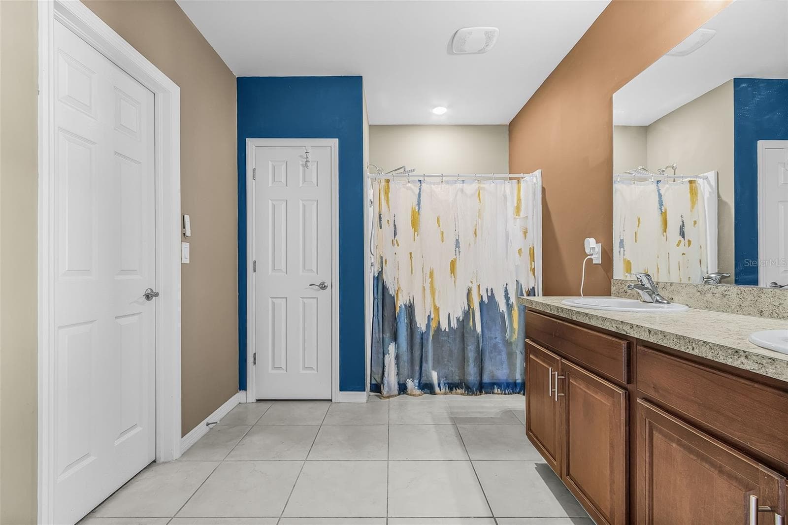 Single Family Residence at 2624 SW 8TH CT, CAPE CORAL, photo 7 of 24