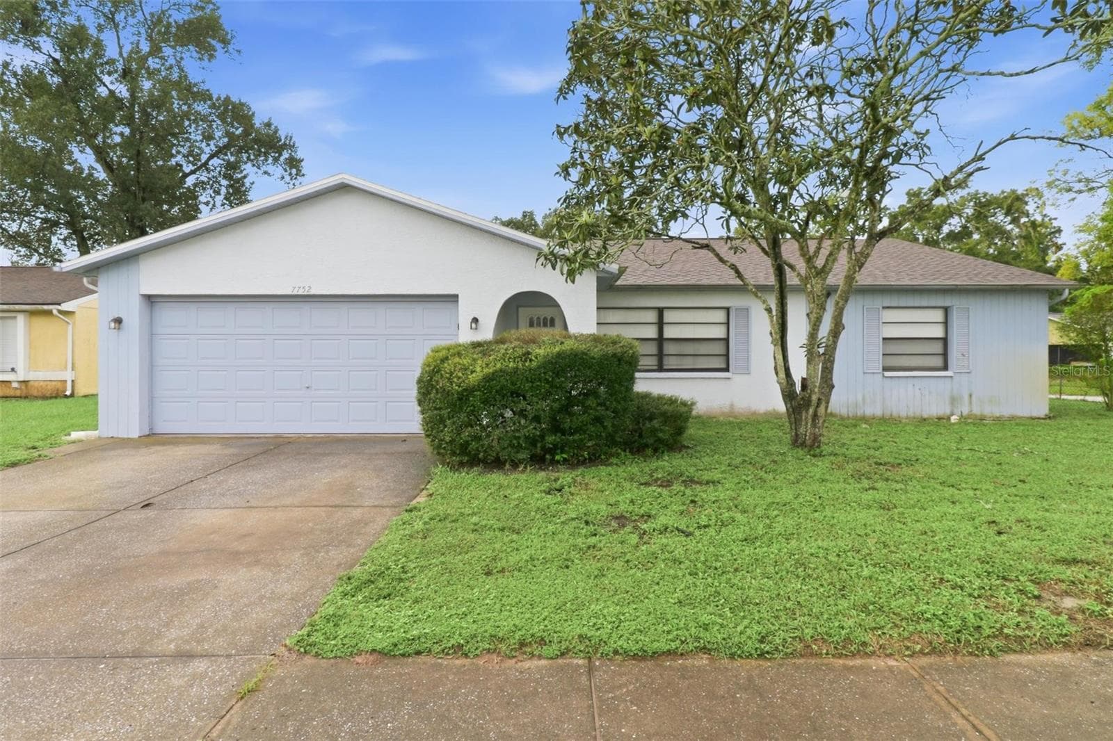 7752 ROYAL STEWART DR