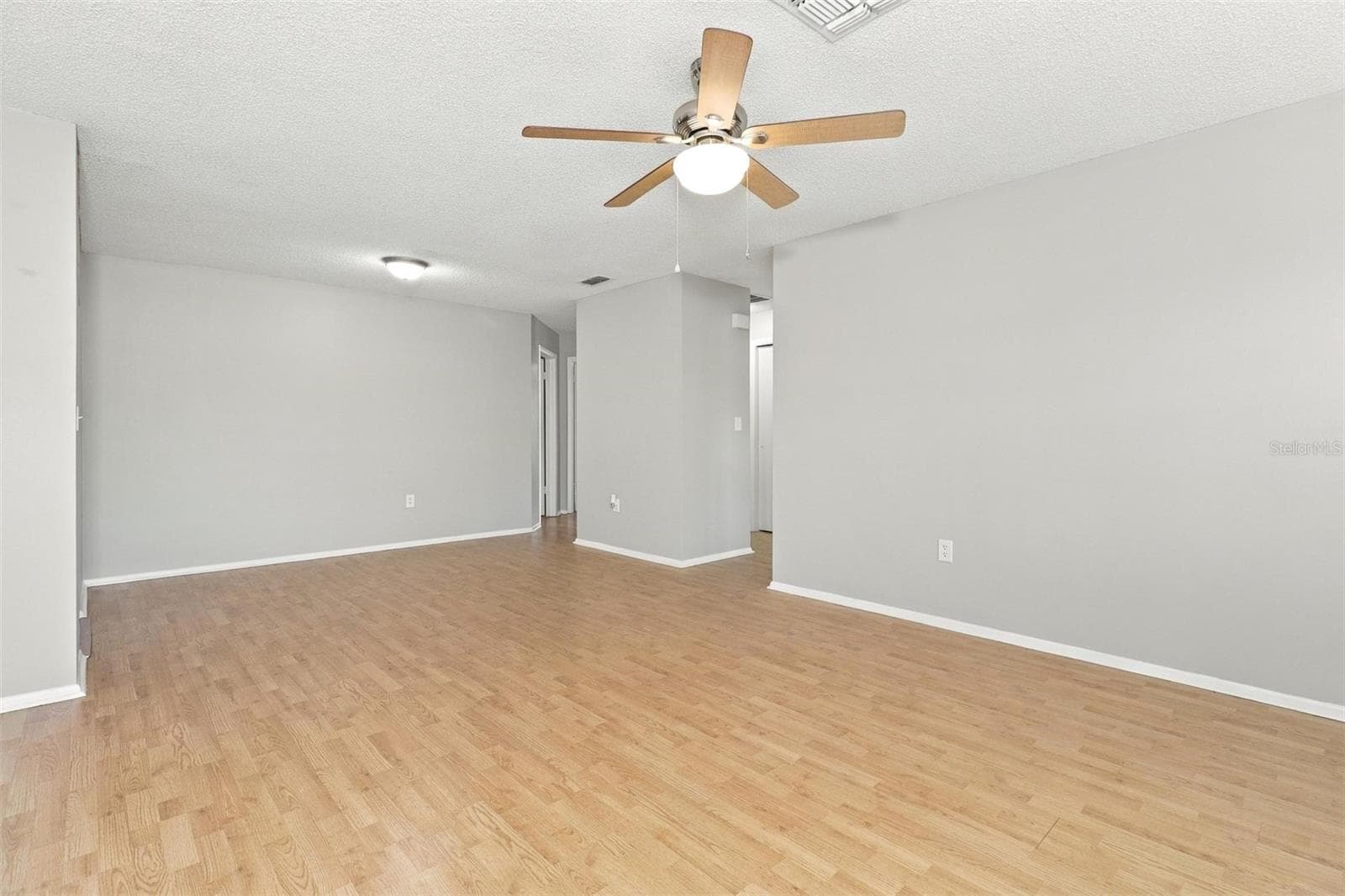 Single Family Residence at 7752 ROYAL STEWART DR, NEW PORT RICHEY, photo 2 of 21