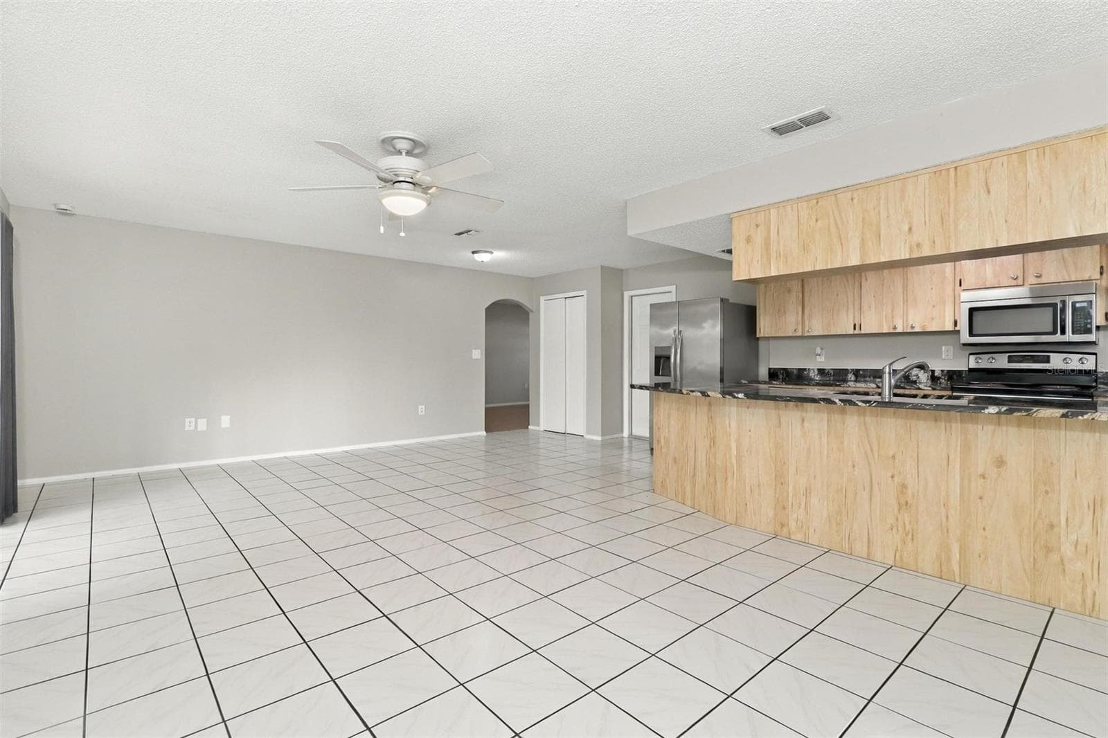 Single Family Residence at 7752 ROYAL STEWART DR, NEW PORT RICHEY, photo 6 of 21