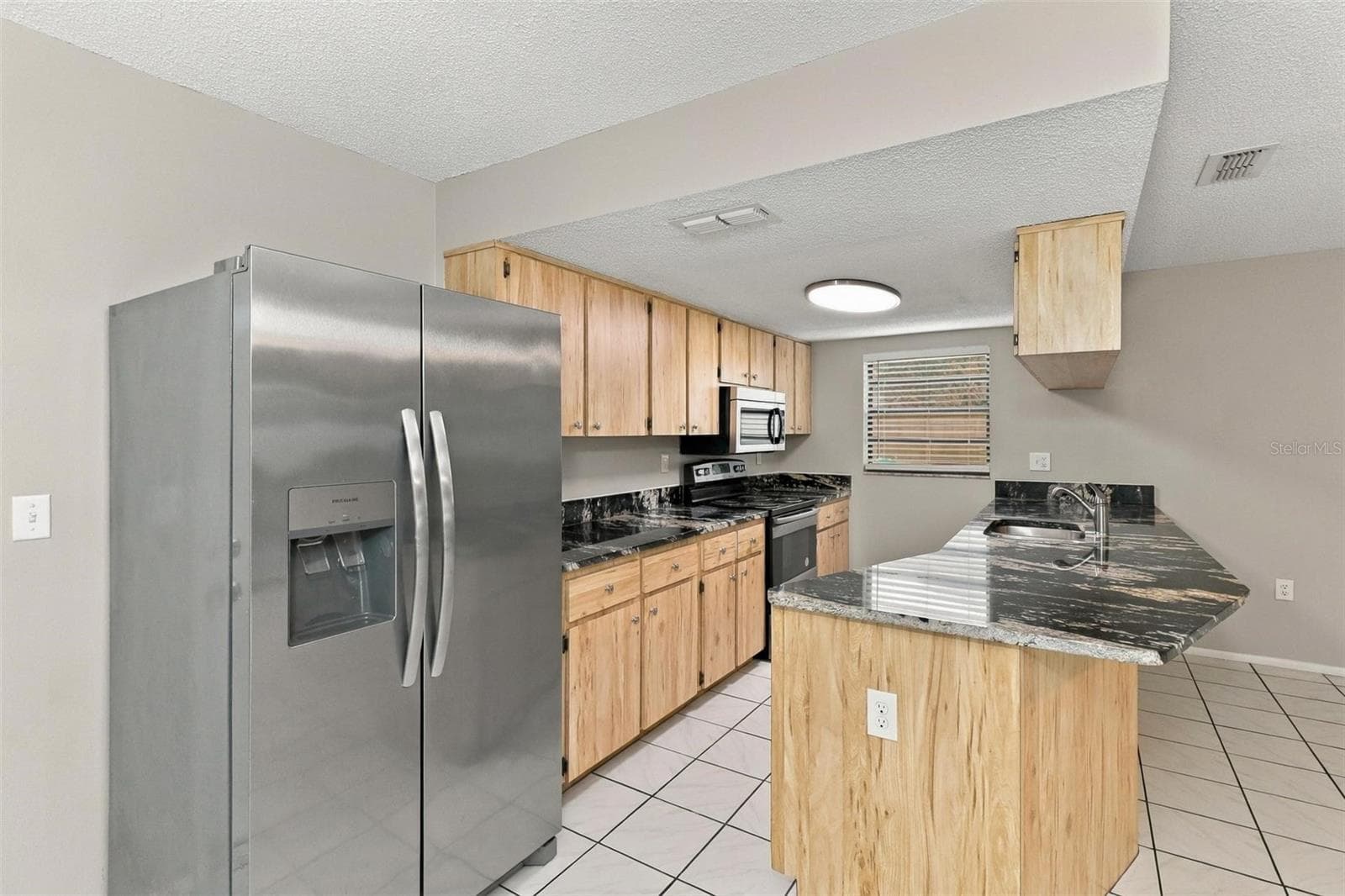 Single Family Residence at 7752 ROYAL STEWART DR, NEW PORT RICHEY, photo 8 of 21