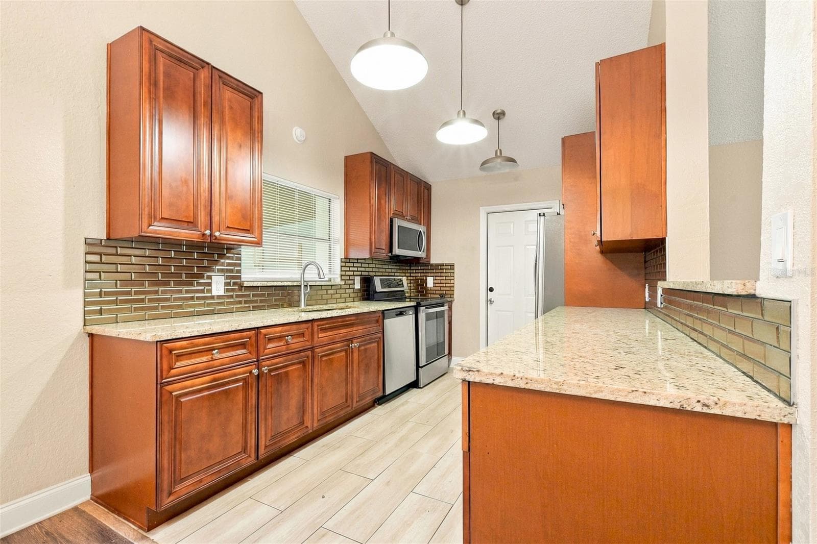 Single Family Residence at 1582 DARLINGTON AVE, DELTONA, photo 8 of 20