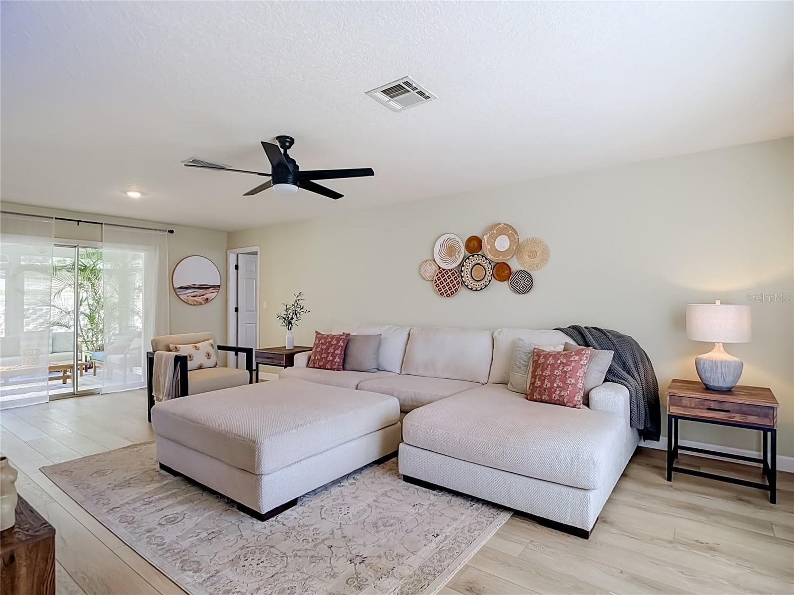 Single Family Residence at 1417 BAVON AVE, SPRING HILL, photo 6 of 79
