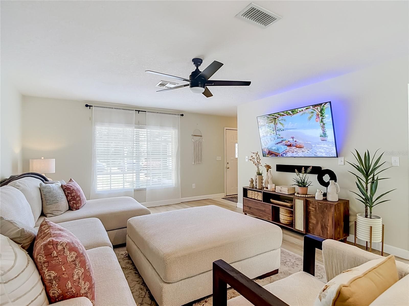 Single Family Residence at 1417 BAVON AVE, SPRING HILL, photo 11 of 79