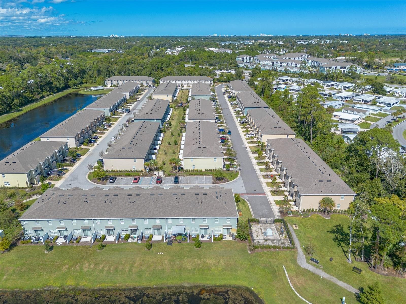 Townhouse at 84 BELLA LAGO CIR, PORT ORANGE, photo 42 of 48