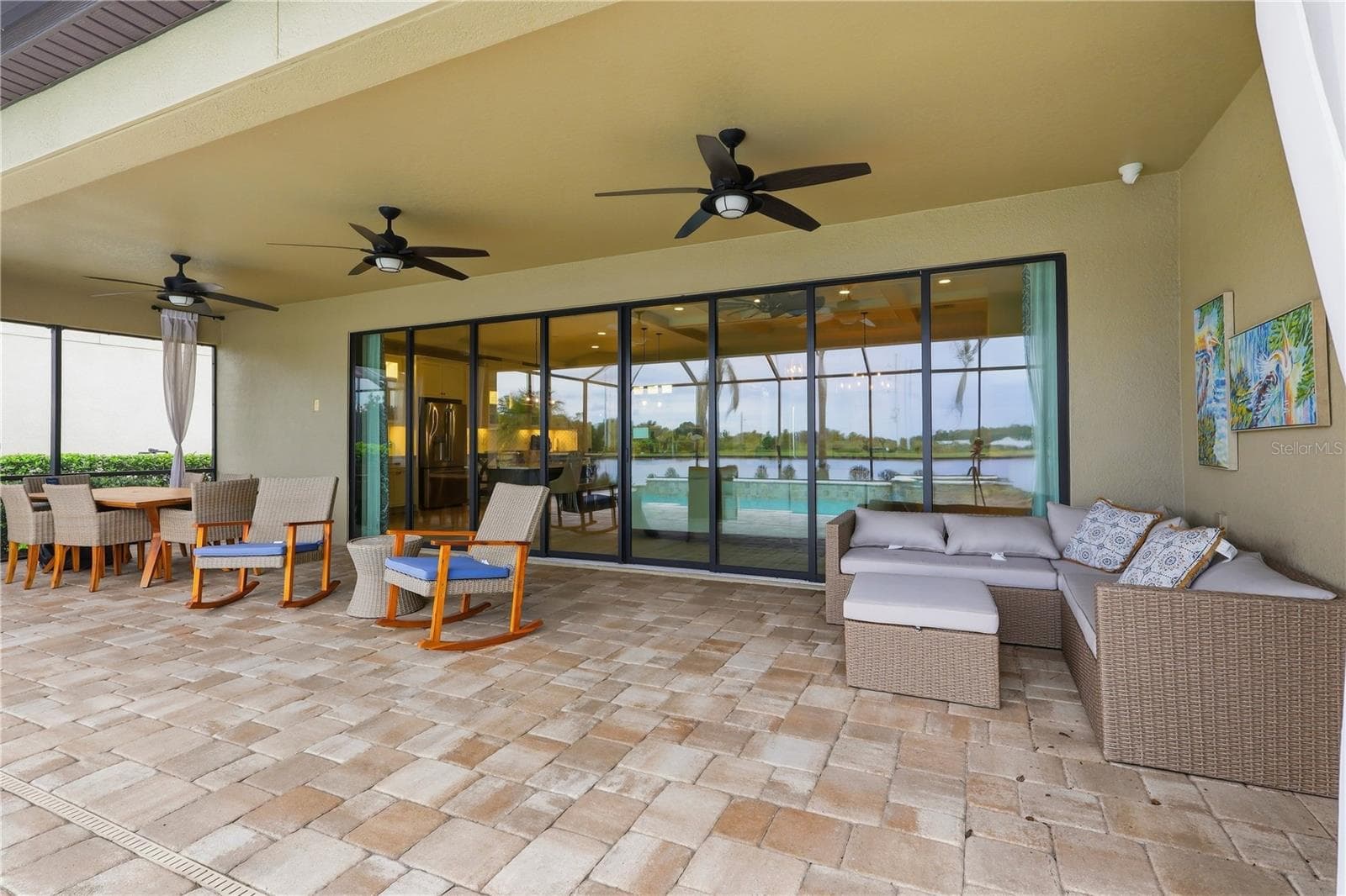 Single Family Residence at 14608 RED CASTLE AVE, LITHIA, photo 8 of 60