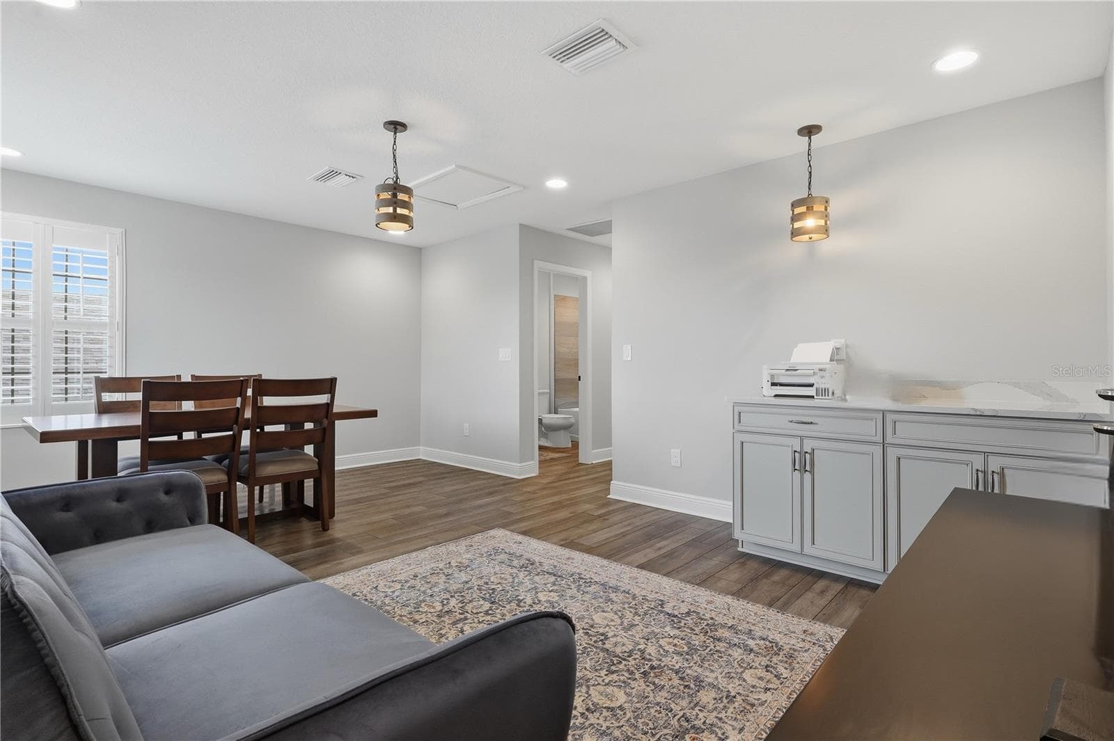 Single Family Residence at 14608 RED CASTLE AVE, LITHIA, photo 17 of 60