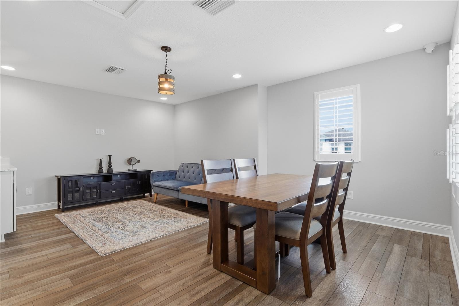 Single Family Residence at 14608 RED CASTLE AVE, LITHIA, photo 18 of 60