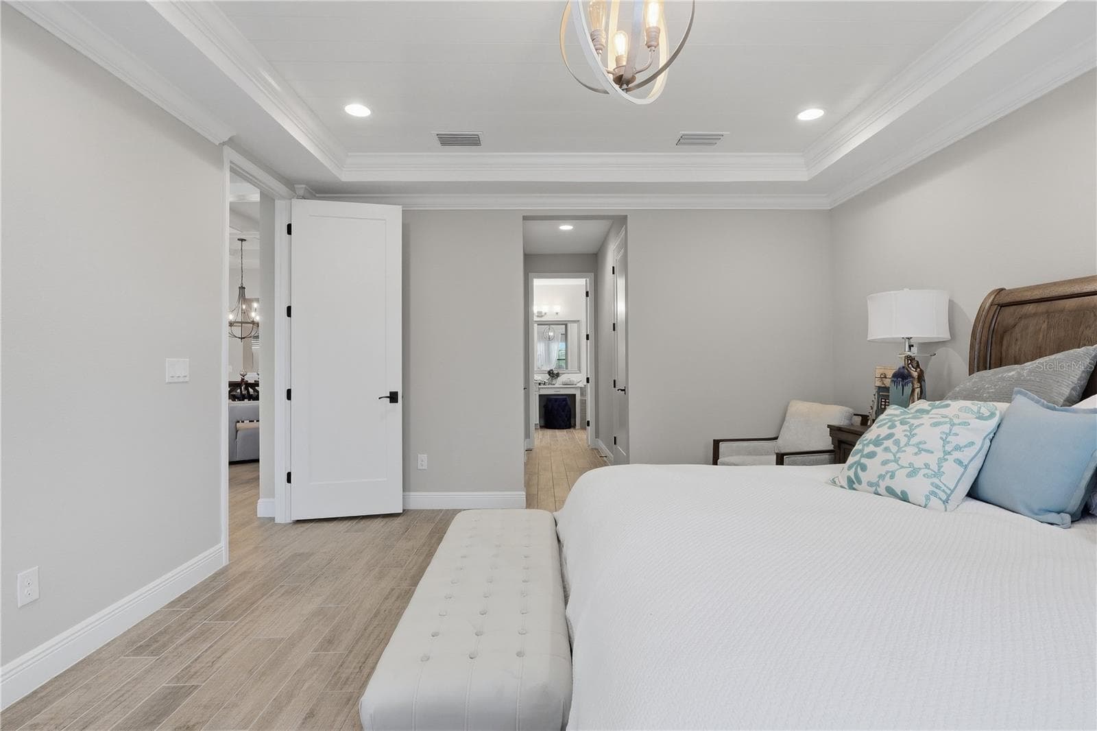 Single Family Residence at 14608 RED CASTLE AVE, LITHIA, photo 28 of 60
