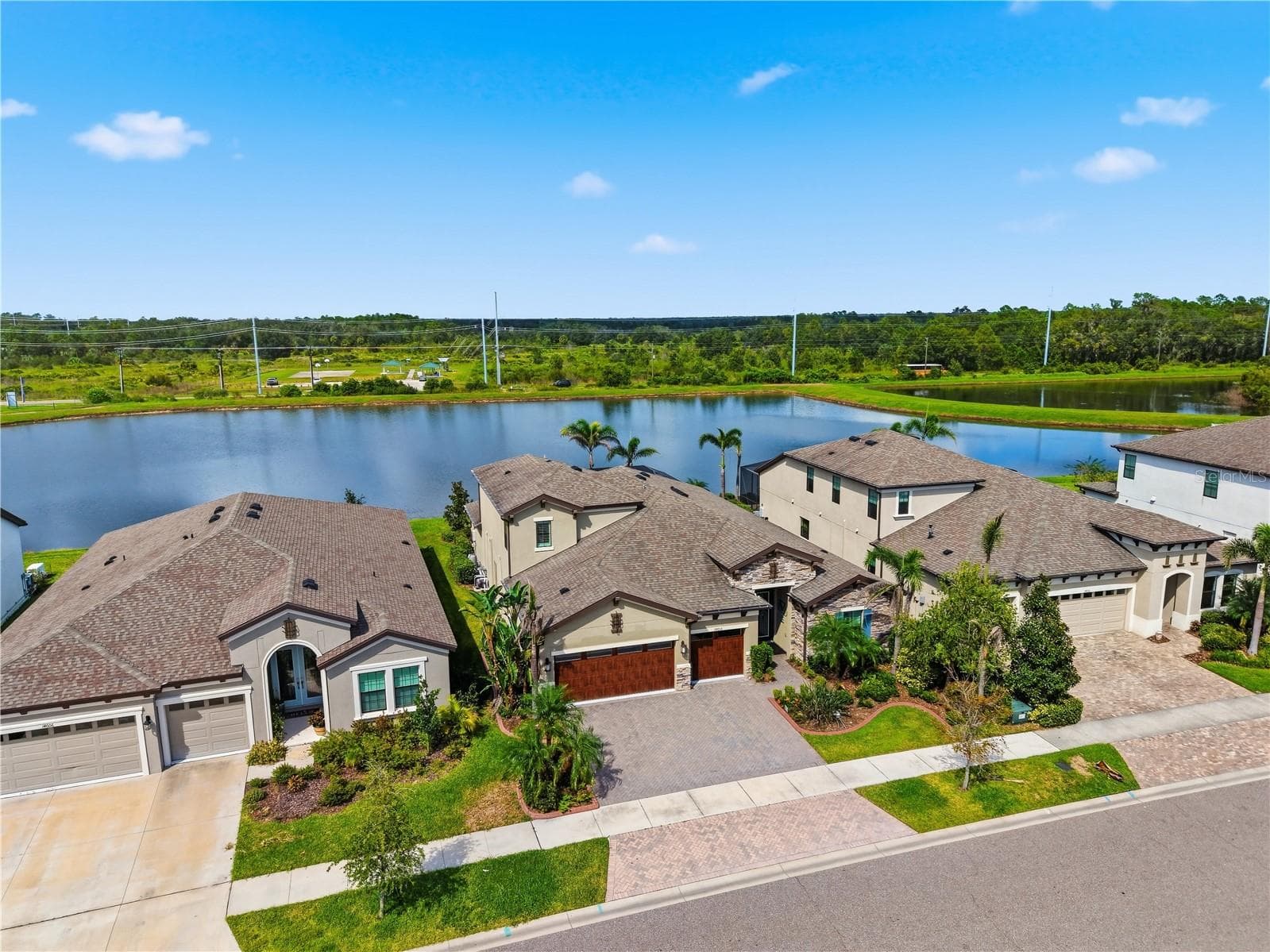 Single Family Residence at 14608 RED CASTLE AVE, LITHIA, photo 50 of 60