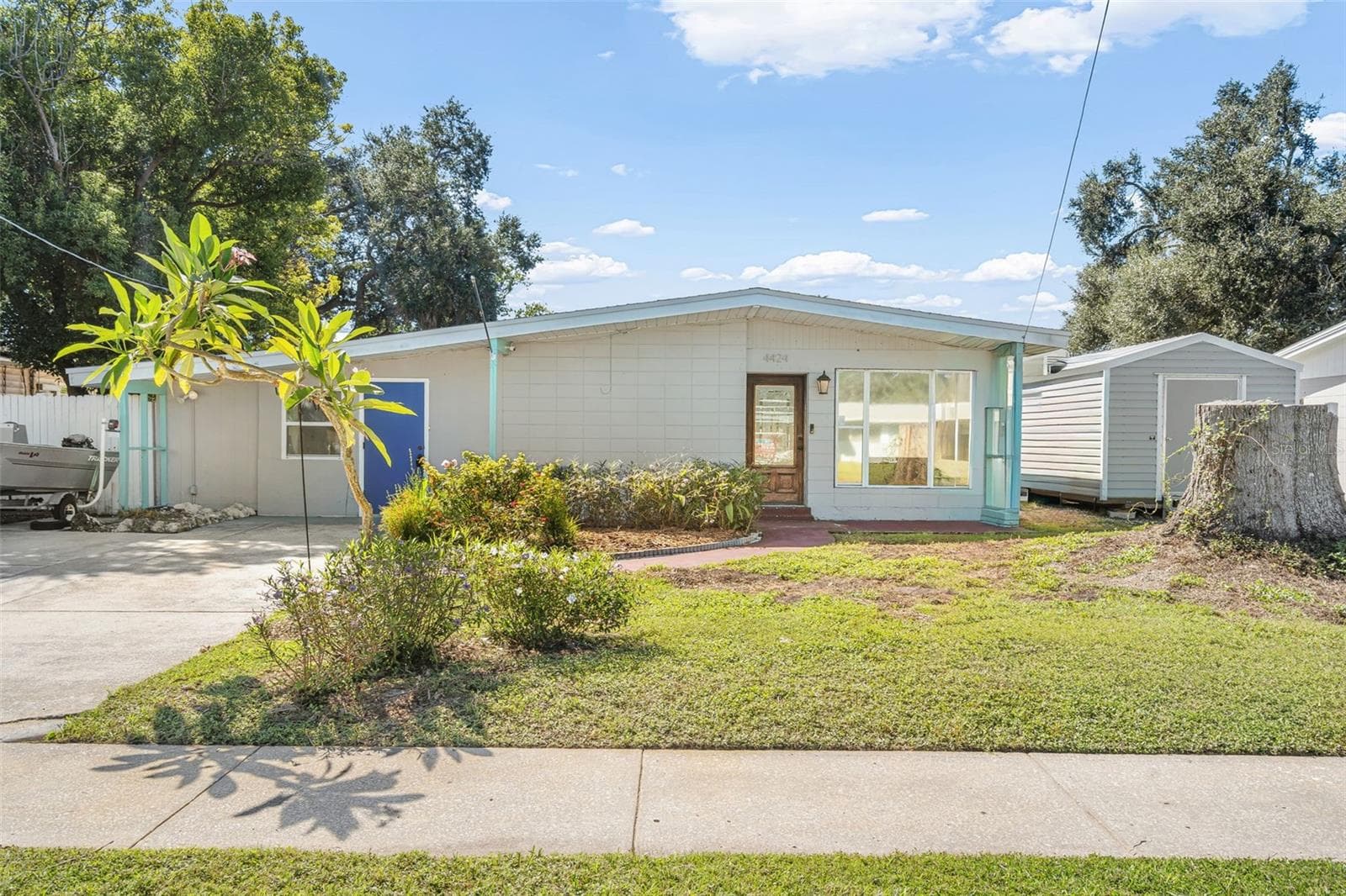 Single Family Residence at 4424 W IOWA AVE, TAMPA, photo 4 of 62