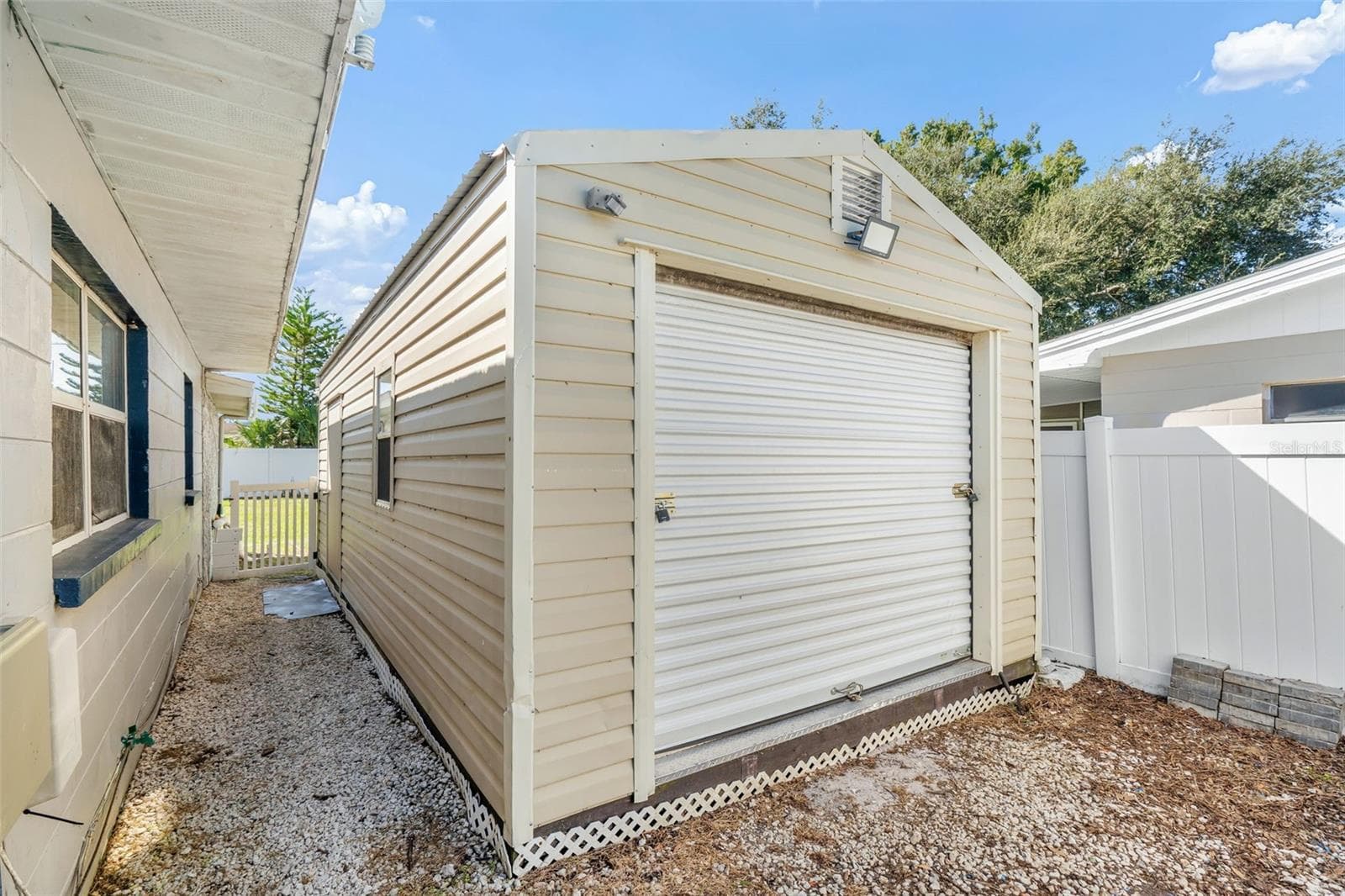Single Family Residence at 4424 W IOWA AVE, TAMPA, photo 12 of 62