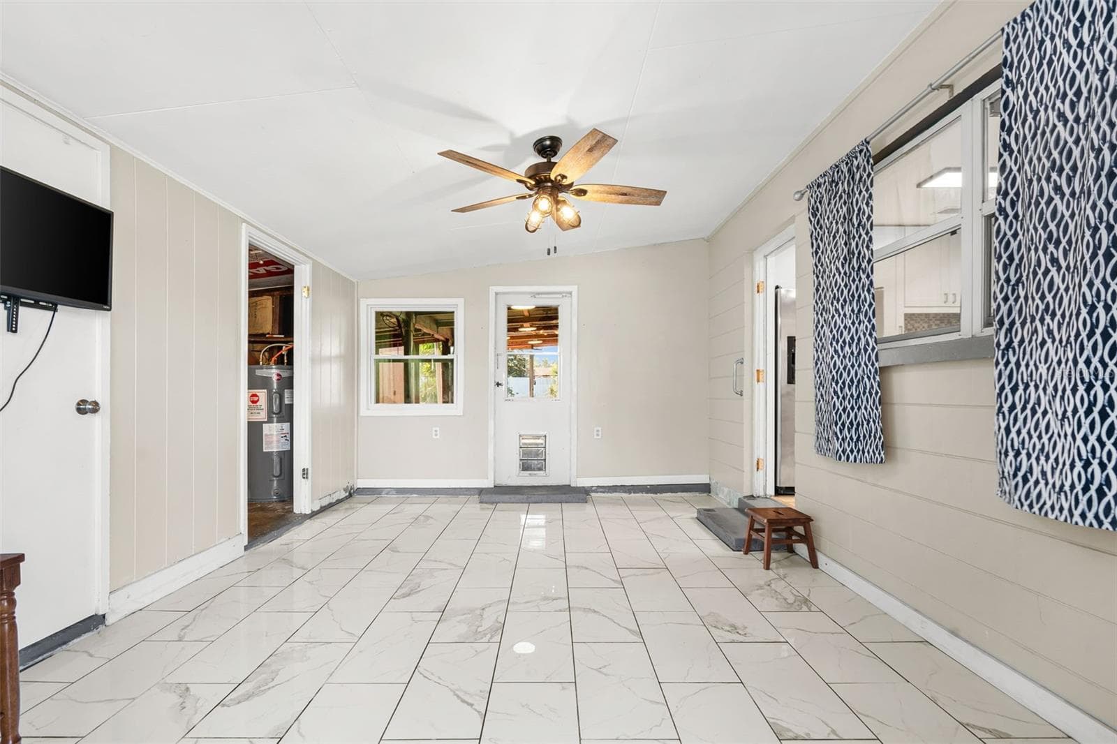 Single Family Residence at 4424 W IOWA AVE, TAMPA, photo 43 of 62
