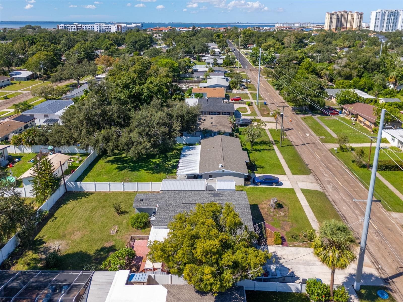 Single Family Residence at 4424 W IOWA AVE, TAMPA, photo 57 of 62