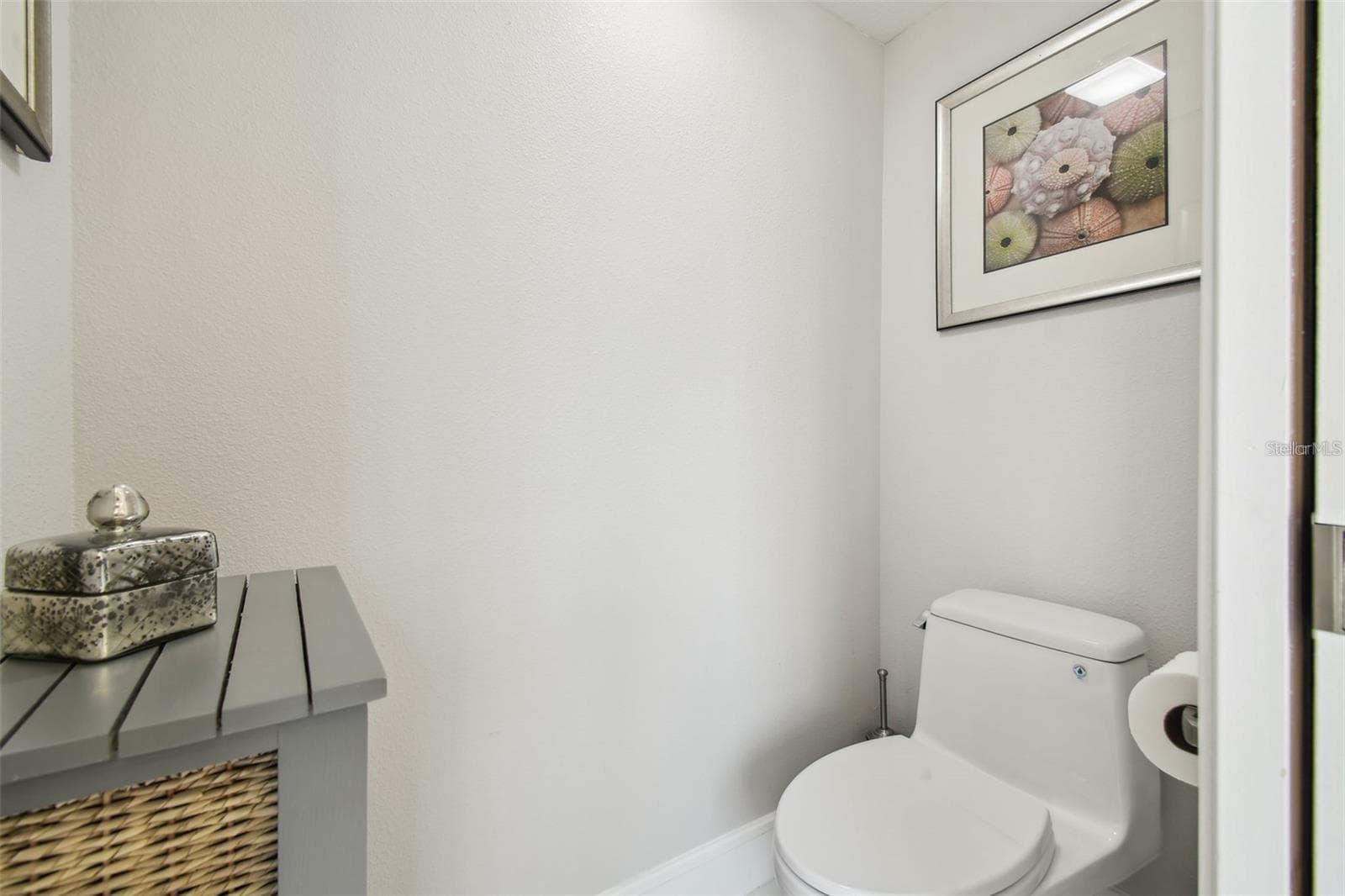 Single Family Residence at 18325 DAVENTRY CT, HUDSON, photo 21 of 70