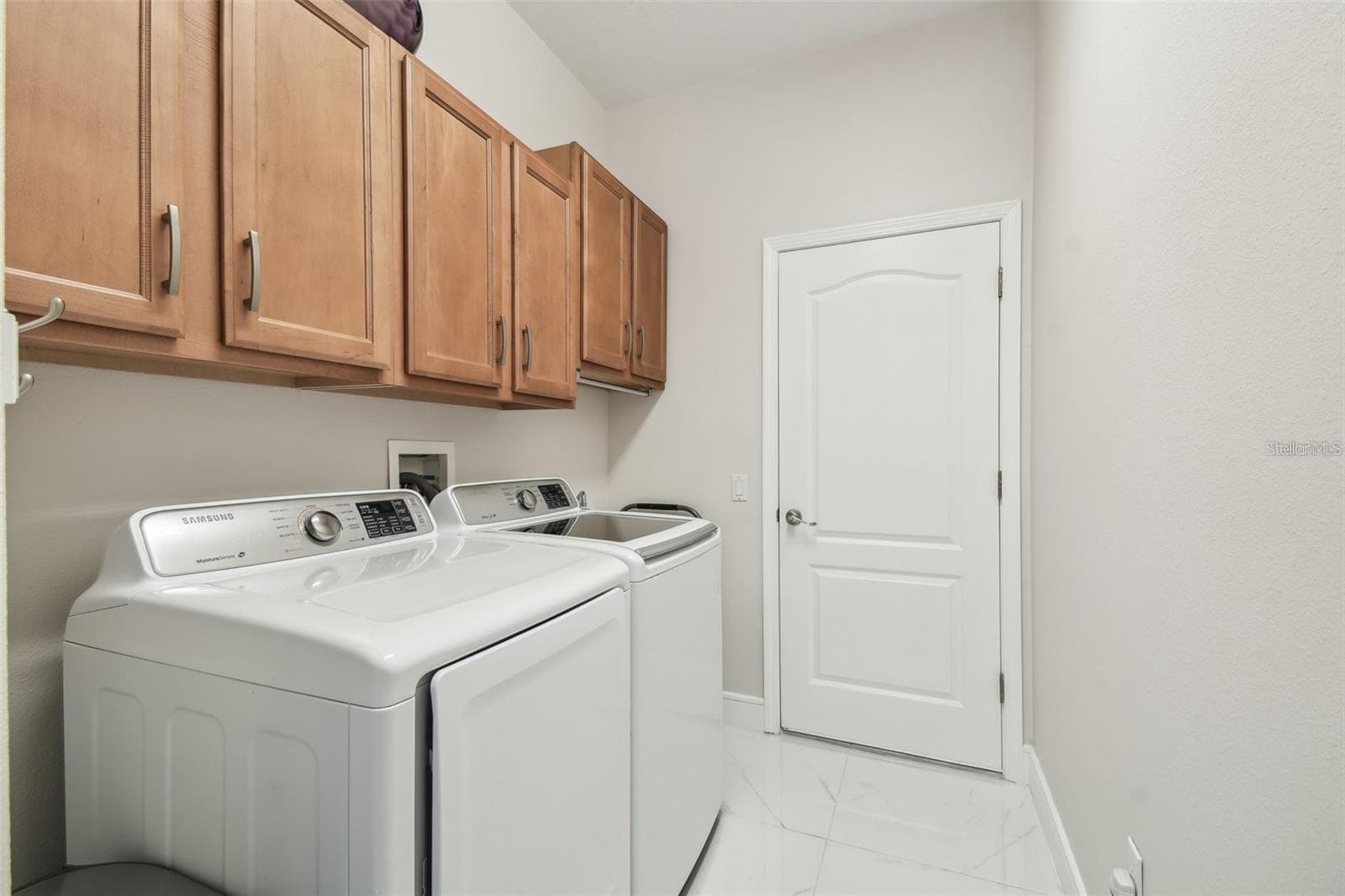 laundry room - 18325 DAVENTRY CT, HUDSON