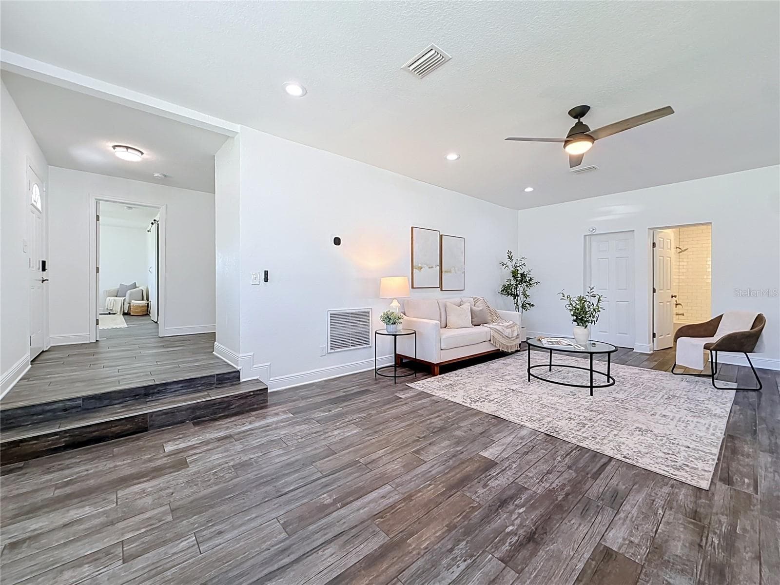 Family Room - 427 39TH ST S, ST PETERSBURG