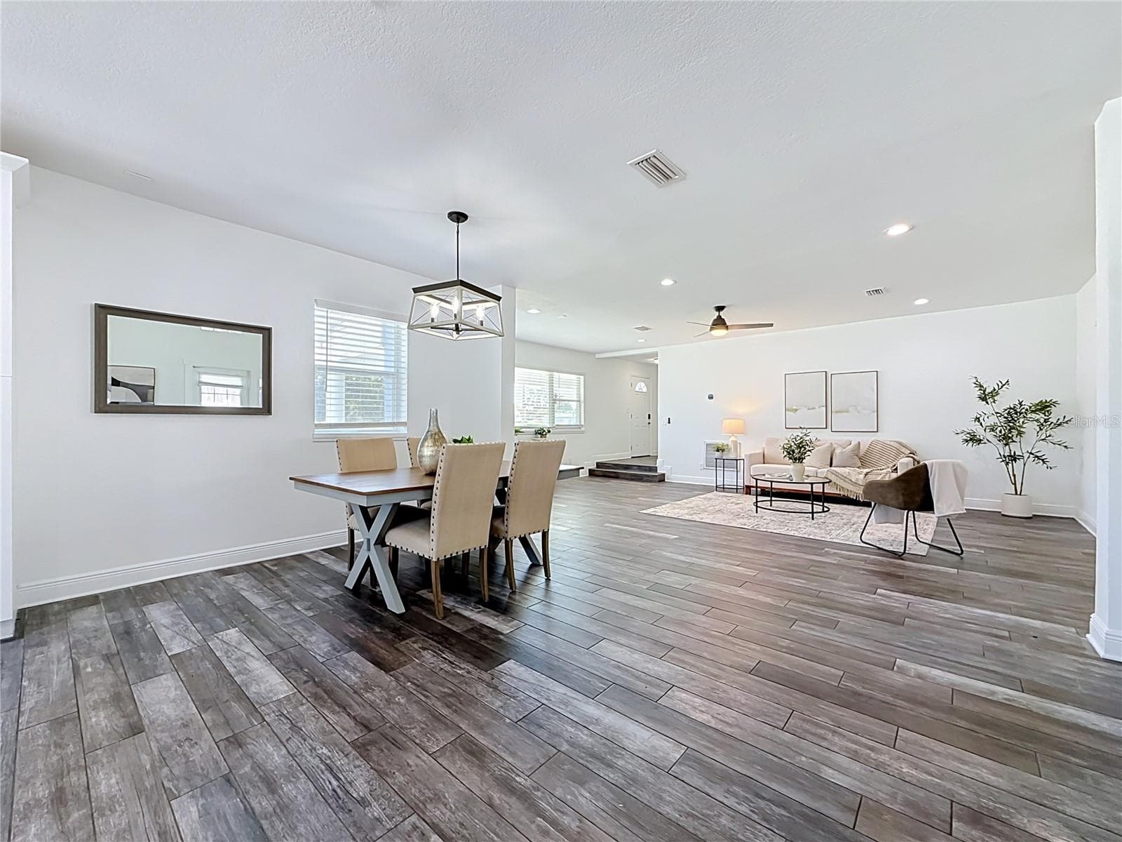 Single Family Residence at 427 39TH ST S, ST PETERSBURG, photo 13 of 71