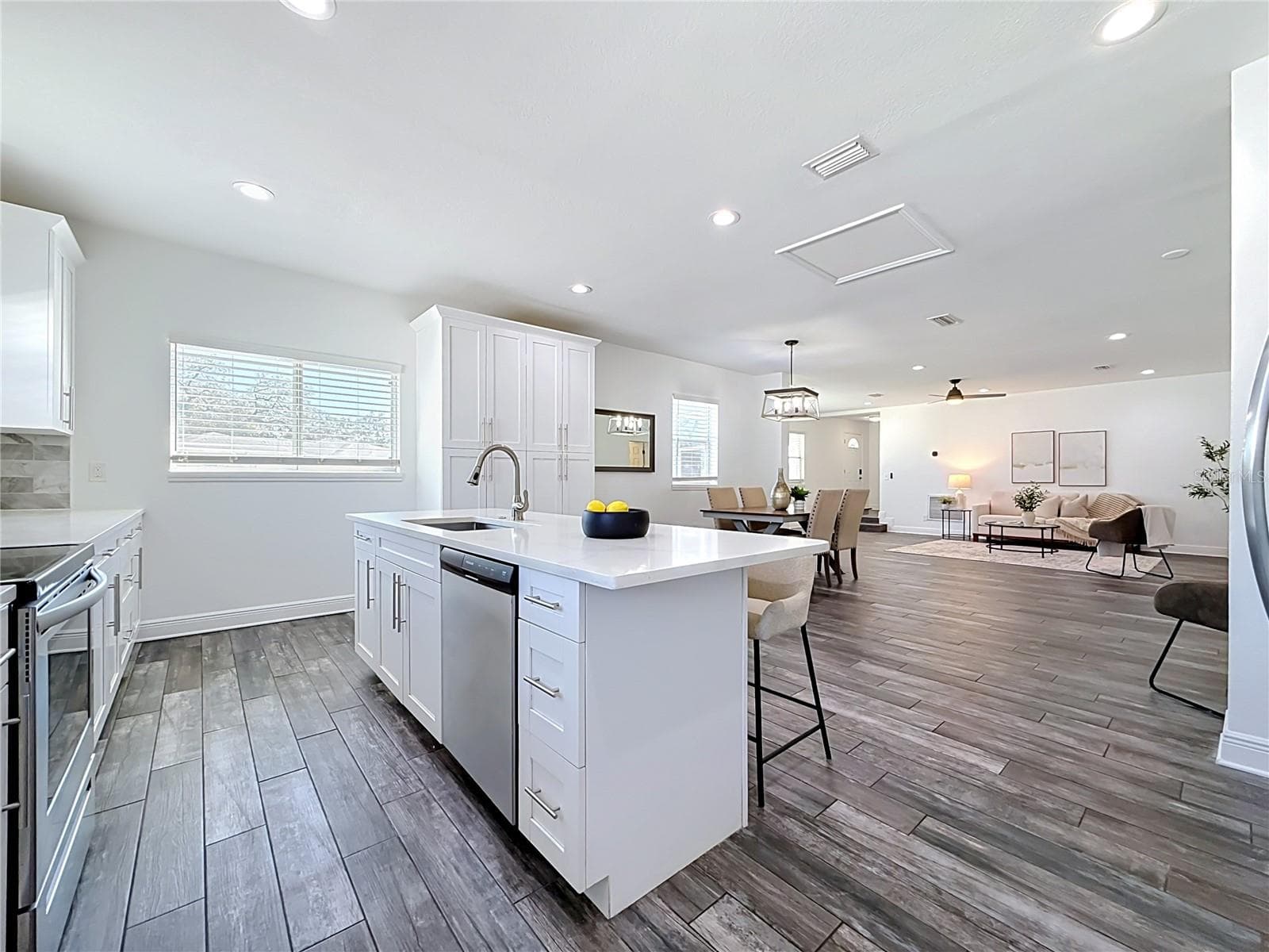 Single Family Residence at 427 39TH ST S, ST PETERSBURG, photo 18 of 71