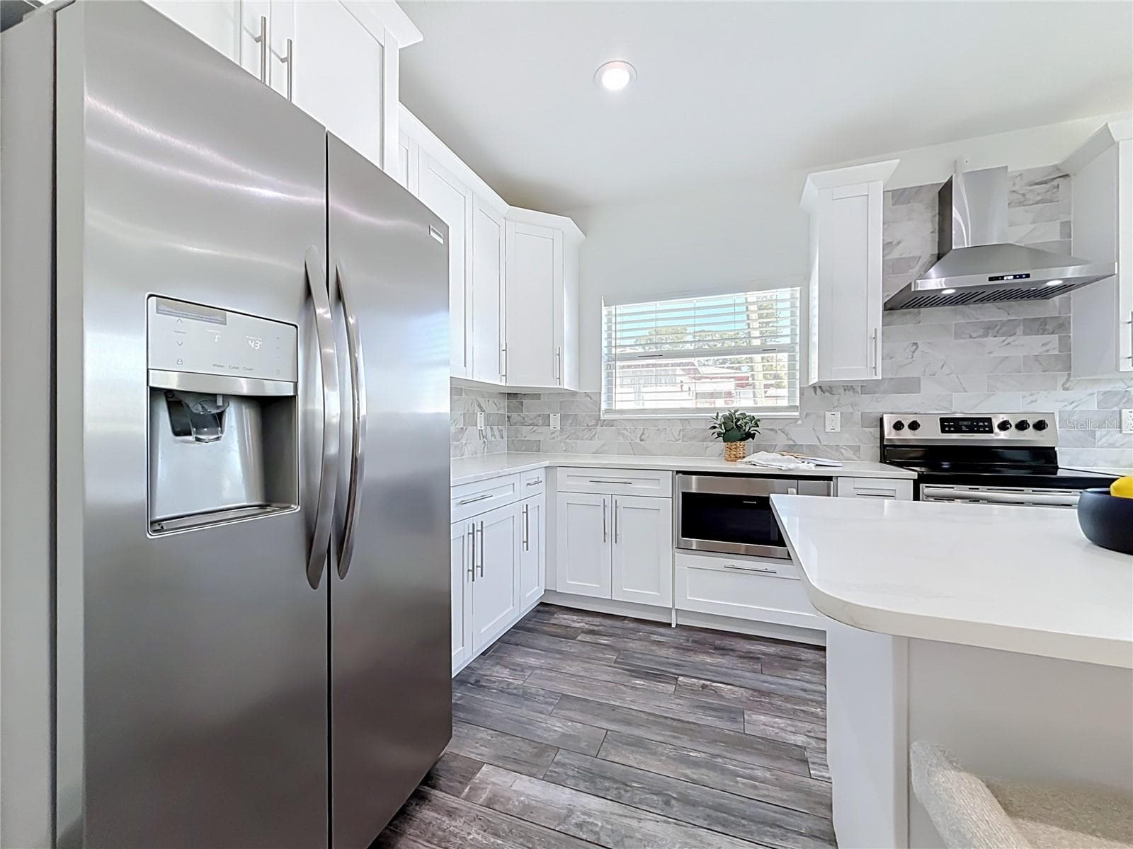 Single Family Residence at 427 39TH ST S, ST PETERSBURG, photo 21 of 71