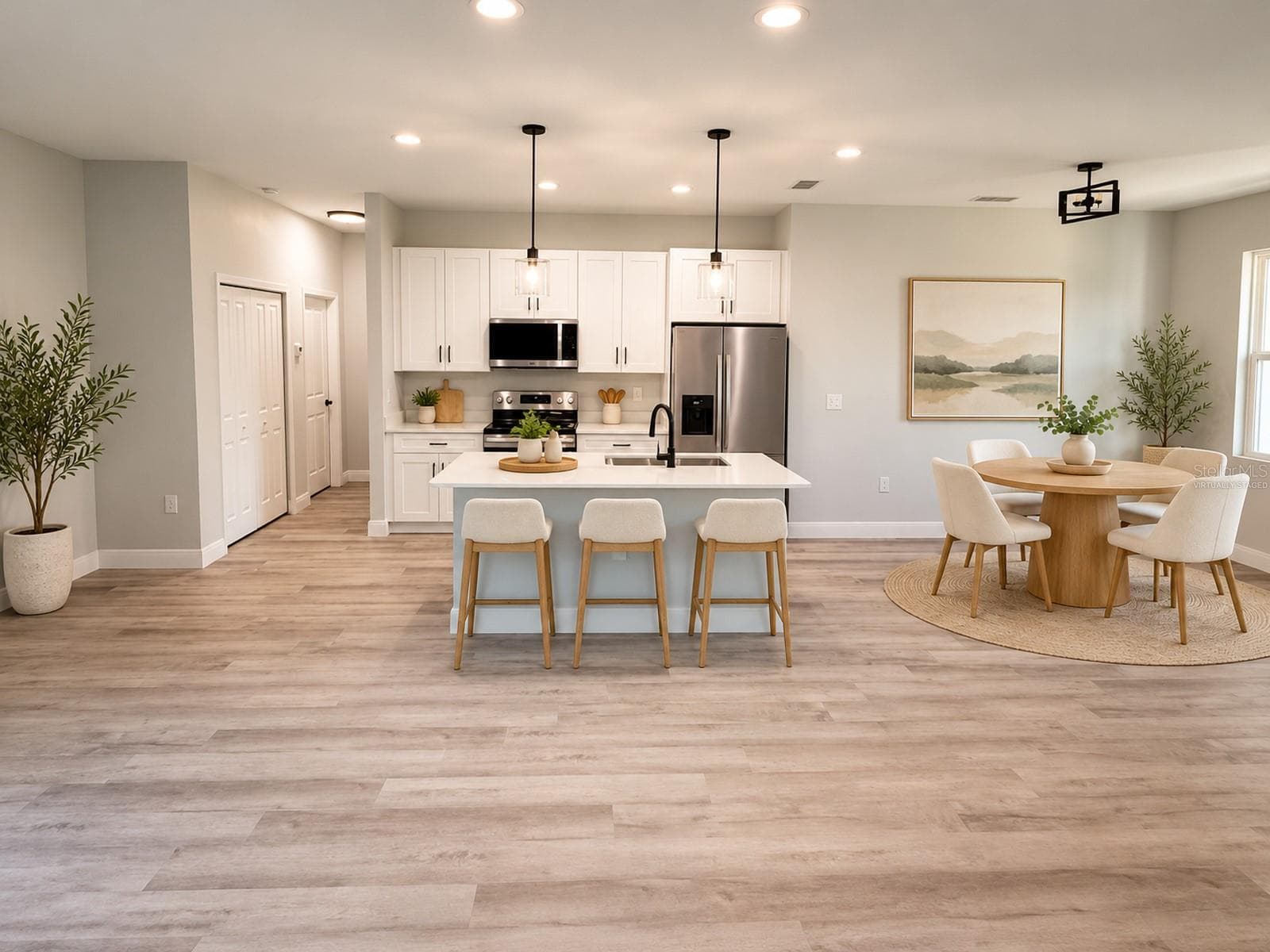 Virtually staged - 74 SPRING LOOP, OCALA