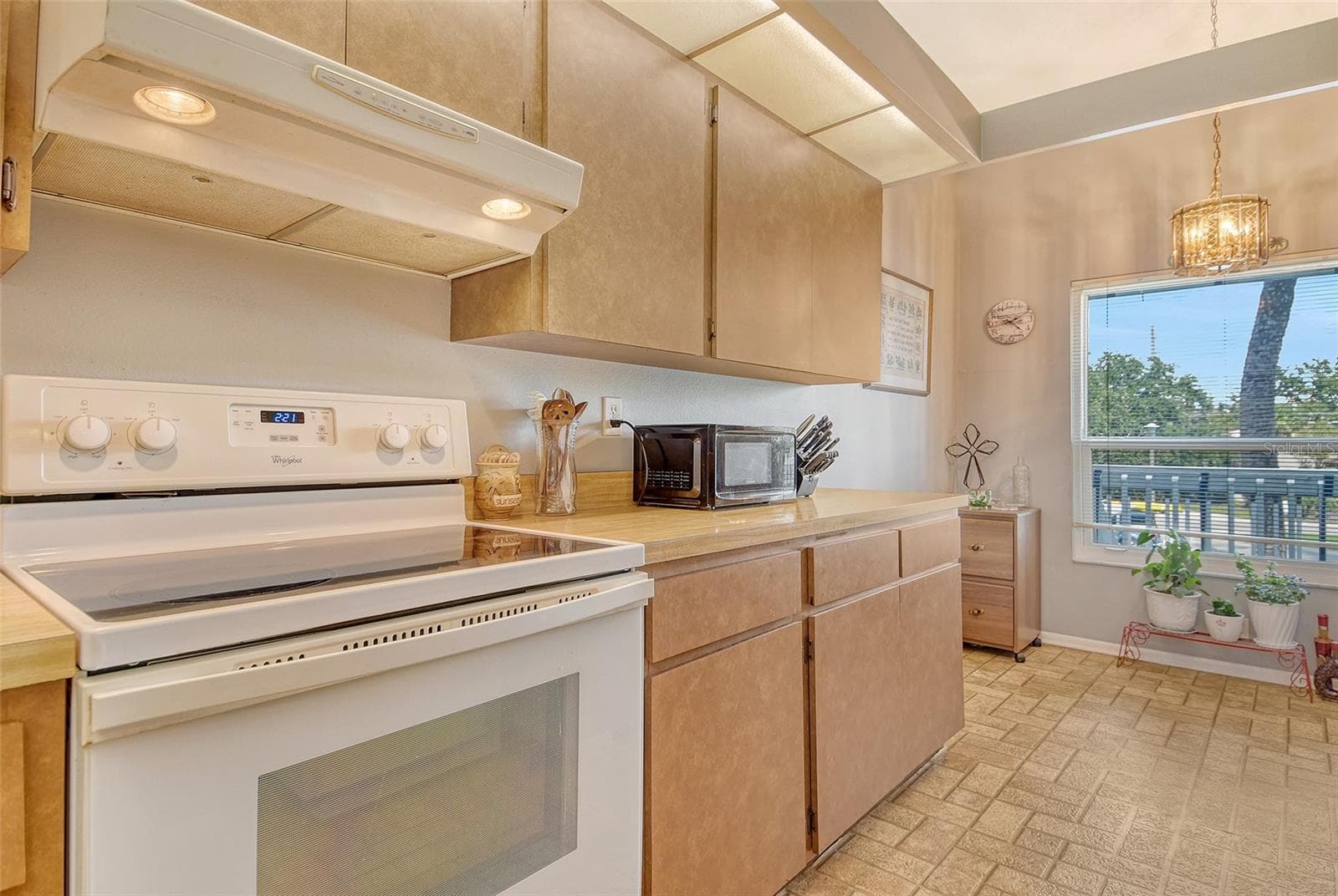 Condominium at 7214 CLOISTER DR #7214, SARASOTA, photo 12 of 29